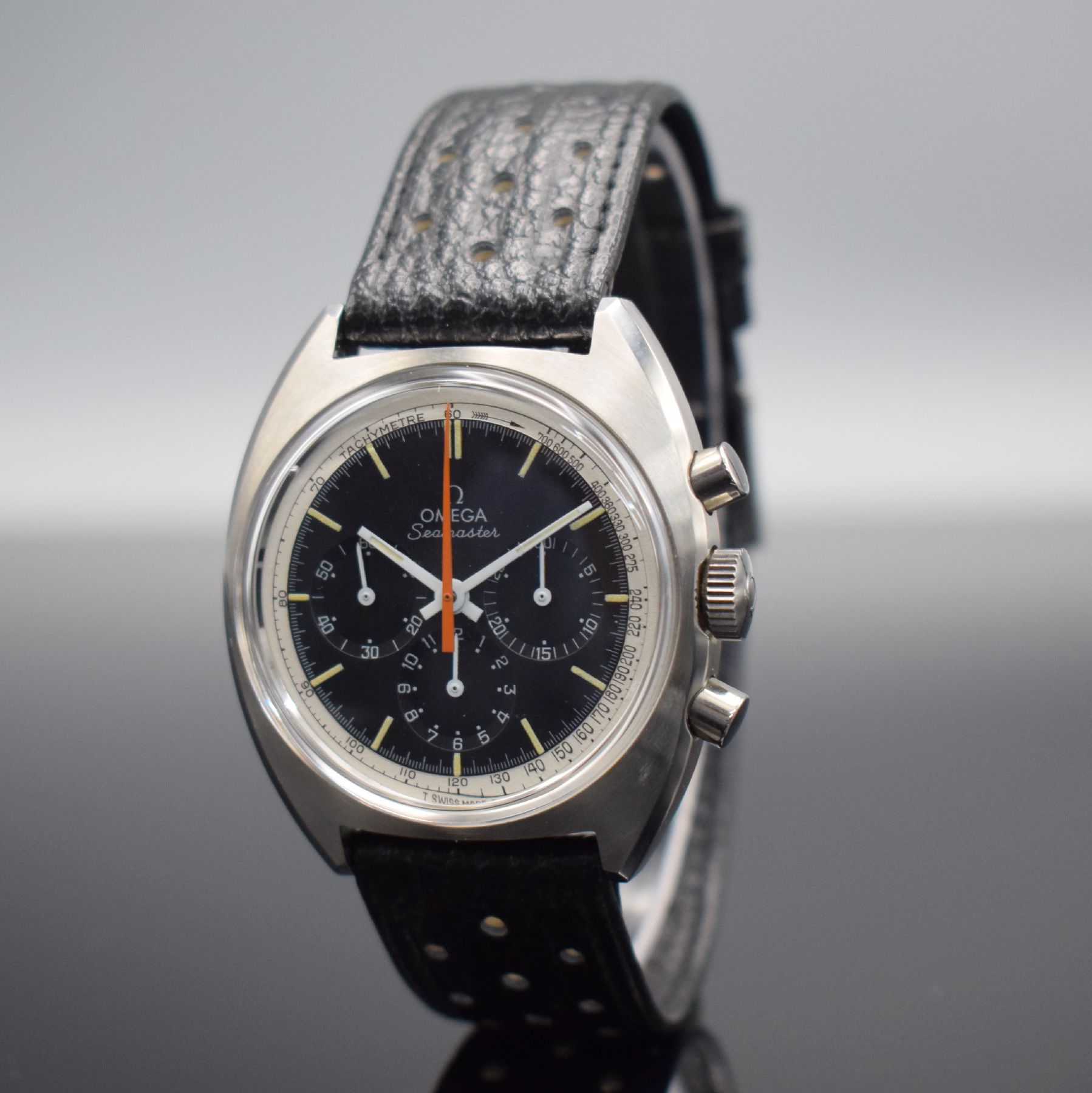 Detail b: OMEGA Seamaster nahezu neuwertiger Schaltradchronograph Referenz 145.016-68, Schweiz um 1968, Handaufzug, Edelstahlgeh. inkl. orig. Lederband m. ...