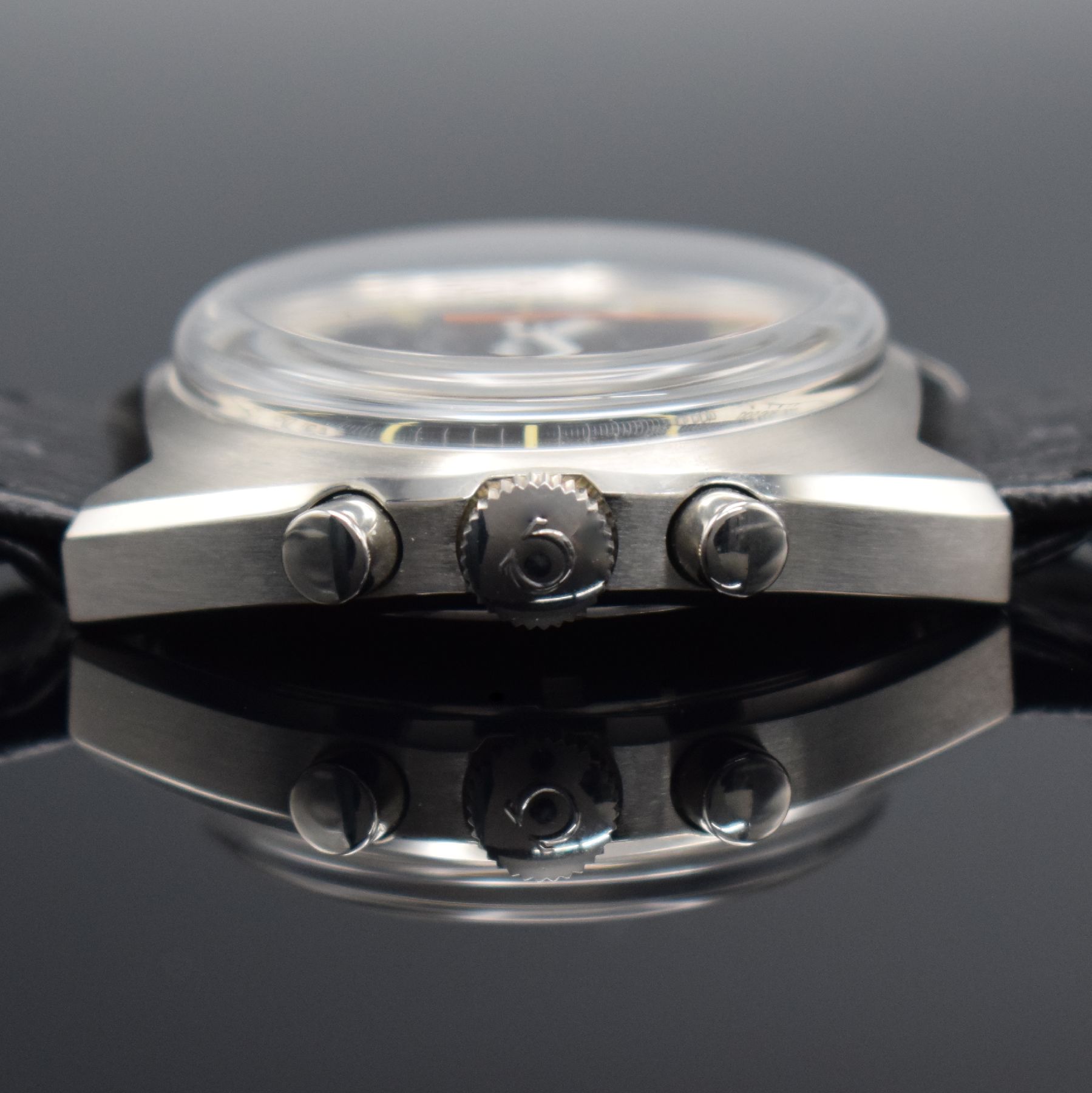 Detail g: OMEGA Seamaster nahezu neuwertiger Schaltradchronograph Referenz 145.016-68, Schweiz um 1968, Handaufzug, Edelstahlgeh. inkl. orig. Lederband m. ...