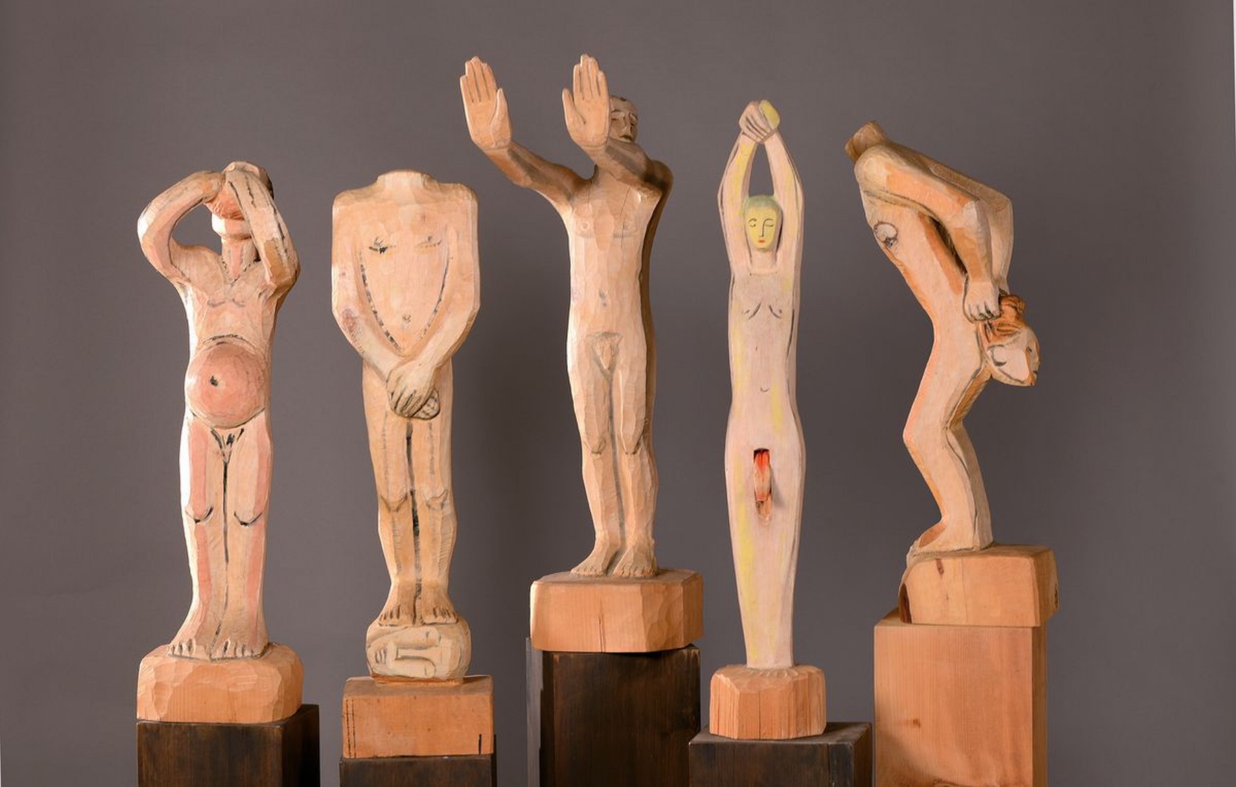 Detail a: Baldur Greiner, geb. 1946 Darmstadt, Lehre als Holzbildhauer, Werkkunstschule Darmstadt, Akademie Hamburg, seit 1974 freischaffender Bildhauer in ...