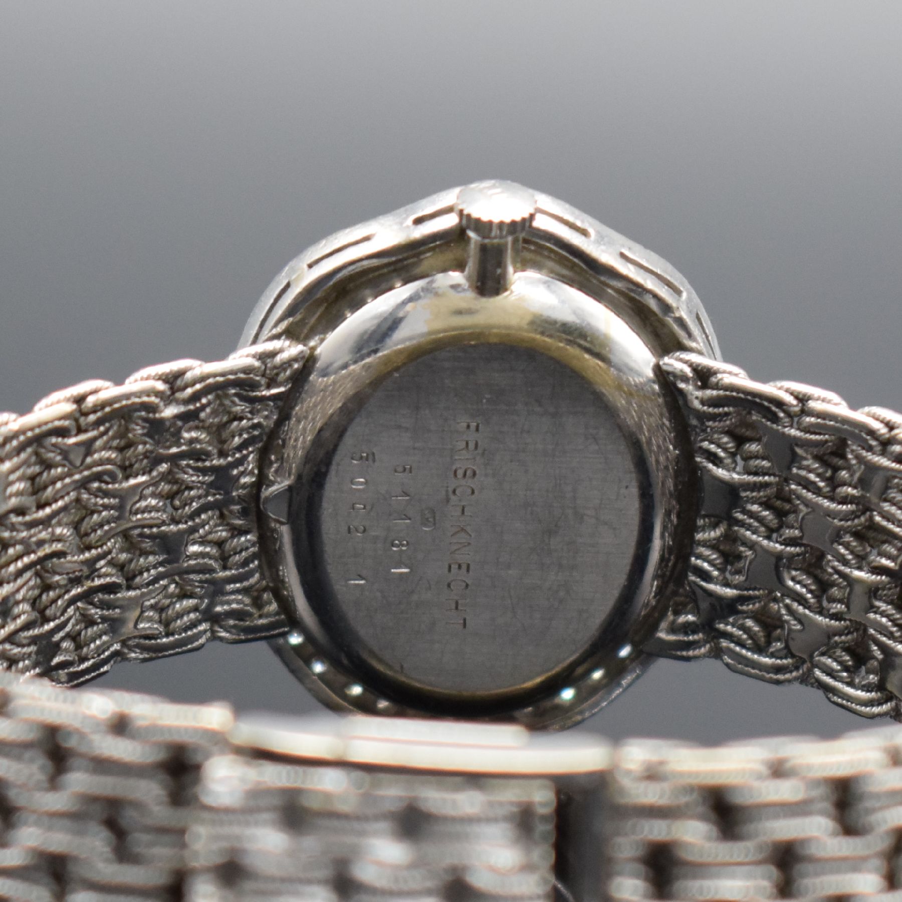 Detail e: CHOPARD Damenschmuckuhr in WG 750/000 mit Brillanten & Opal-Zifferblatt, Schweiz um 1973, Handaufzug, Ref. 5042 1, 2-teil. Geh., Boden m. ...