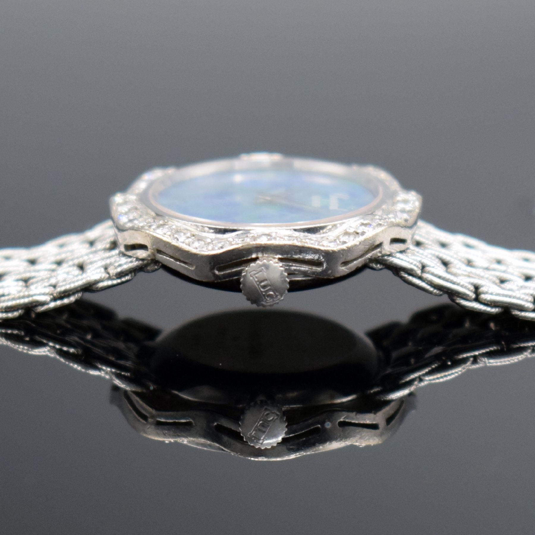 Detail f: CHOPARD Damenschmuckuhr in WG 750/000 mit Brillanten & Opal-Zifferblatt, Schweiz um 1973, Handaufzug, Ref. 5042 1, 2-teil. Geh., Boden m. ...