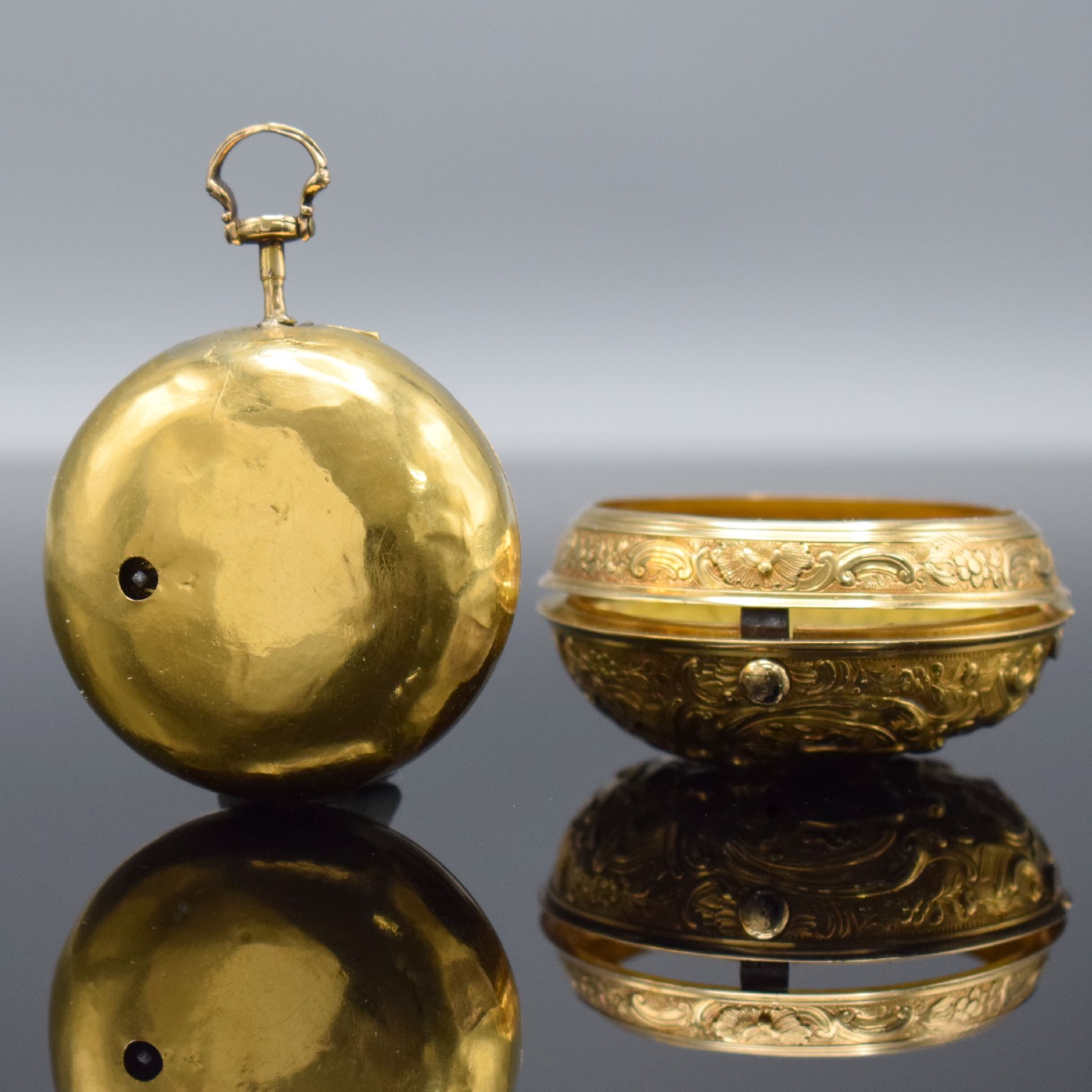 Detail f: Ja. SMITH London Repoussé-Spindeltaschenuhr in GG 750/000 Nr. 4800, London um 1770, glattes Innengeh. dell./rep., Geh.-Drücker fehlt/zu ers., ...