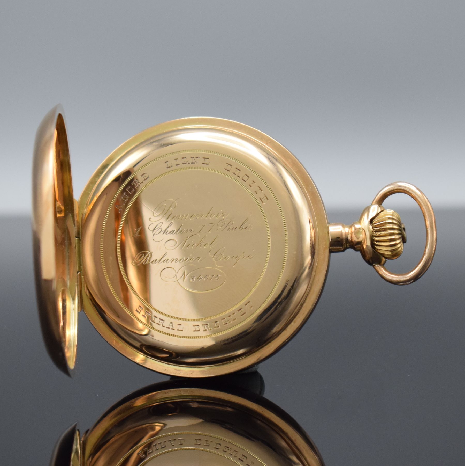 Detail d: Savonette Herrentaschenuhr in RoseG 585/000, Schweiz um 1900, 3-Deckel Goldgeh., Boden & Sprungdeckel guill./ber., Monogrammsp. frei, Emailzifferbl. ...