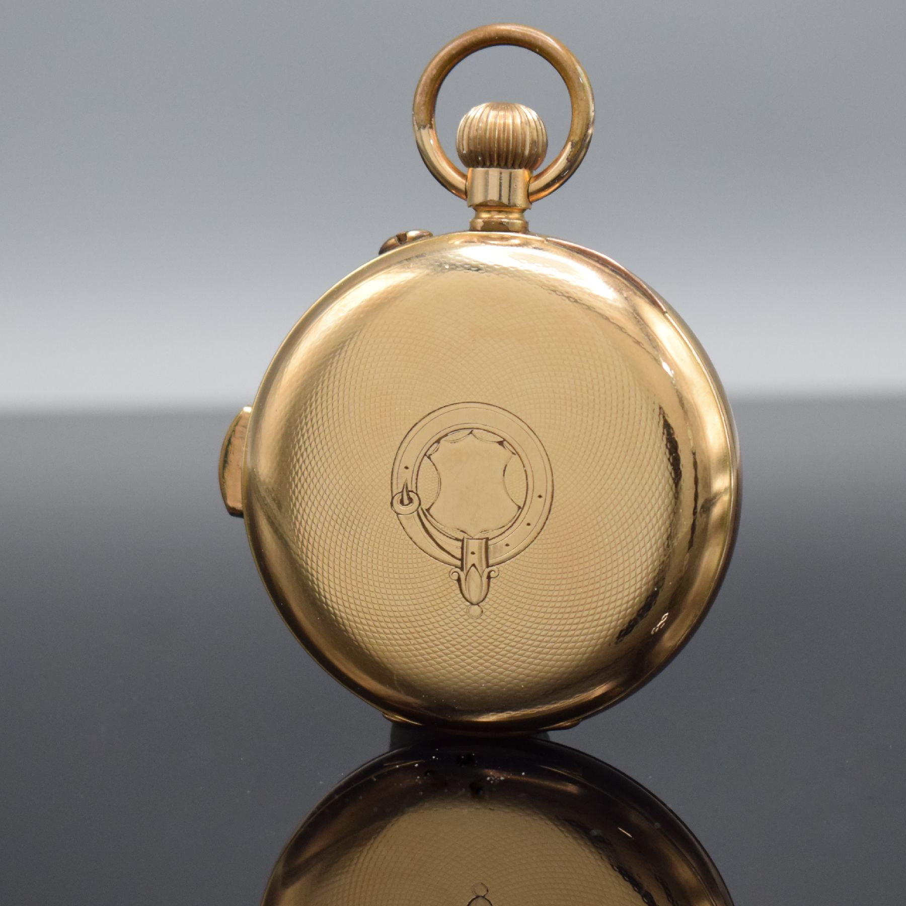 Detail a: Offene Herrentaschenuhr mit 1/4 Stunden- Repetition, Schweiz um 1910, guill. Goldfilled-Geh. l. dell./ ber., Repetitions- Drücker b. 3, ...