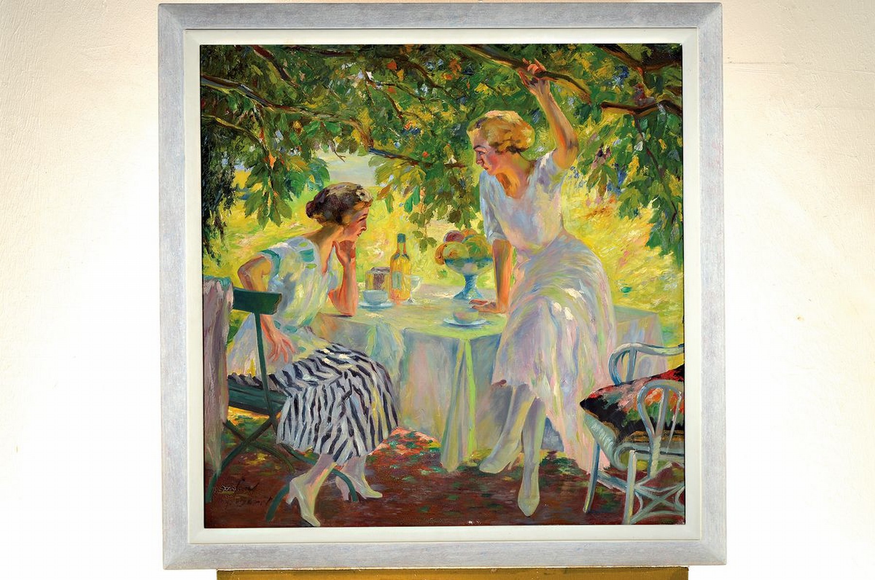 Detail k: Berrid (?): Kopie nach Edward Cucuel (1875 San Francisco - 1954 Pasadena), Mitte 20.Jh., zwei Mädchen am Kaffeetisch, dominierend harmonische ...