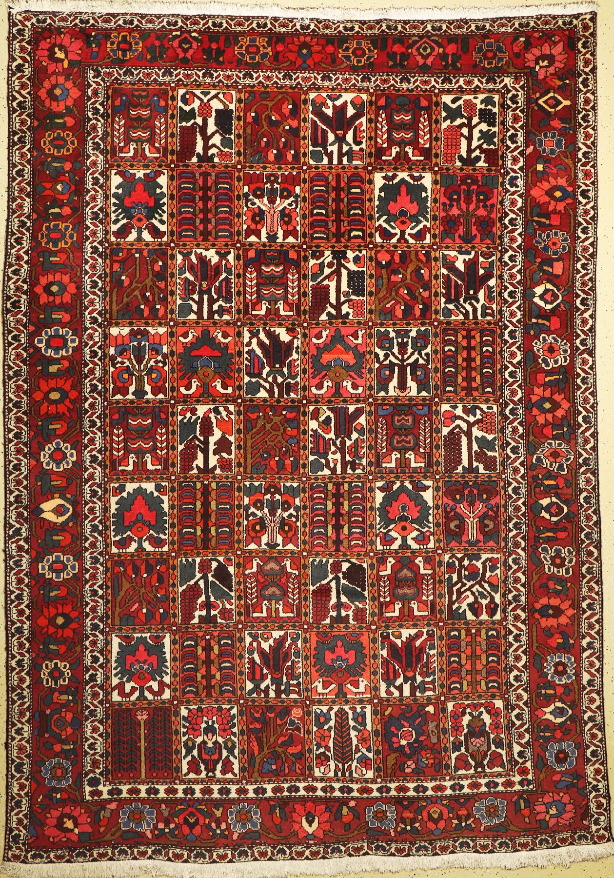 Bachtiar alt, Persien, um 1960, Wolle auf Baumwolle, ca. 316 x 226 cm, EHZ: 2