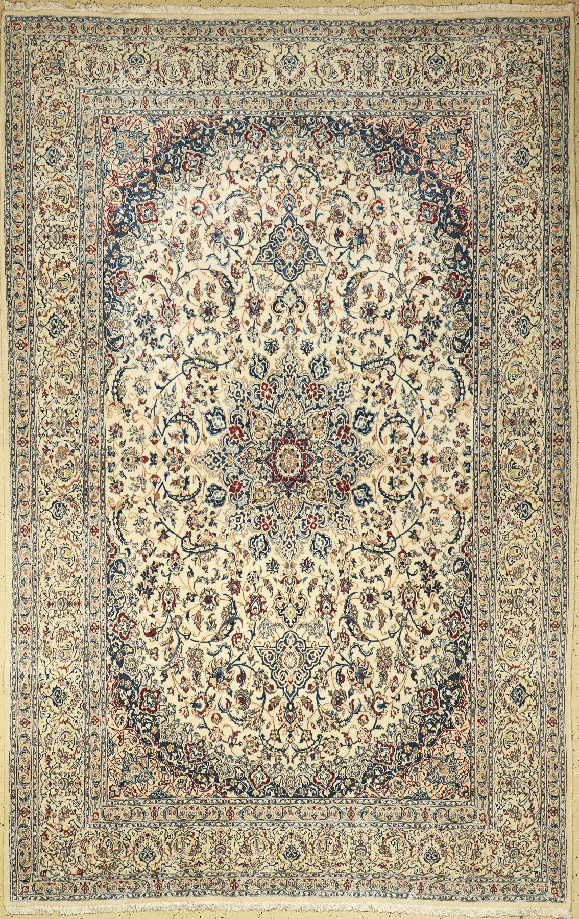 Nain fein(9 La), Persien, um 1960, Korkwolle mit Seide, ca. 305 x 195 cm, EHZ: 2