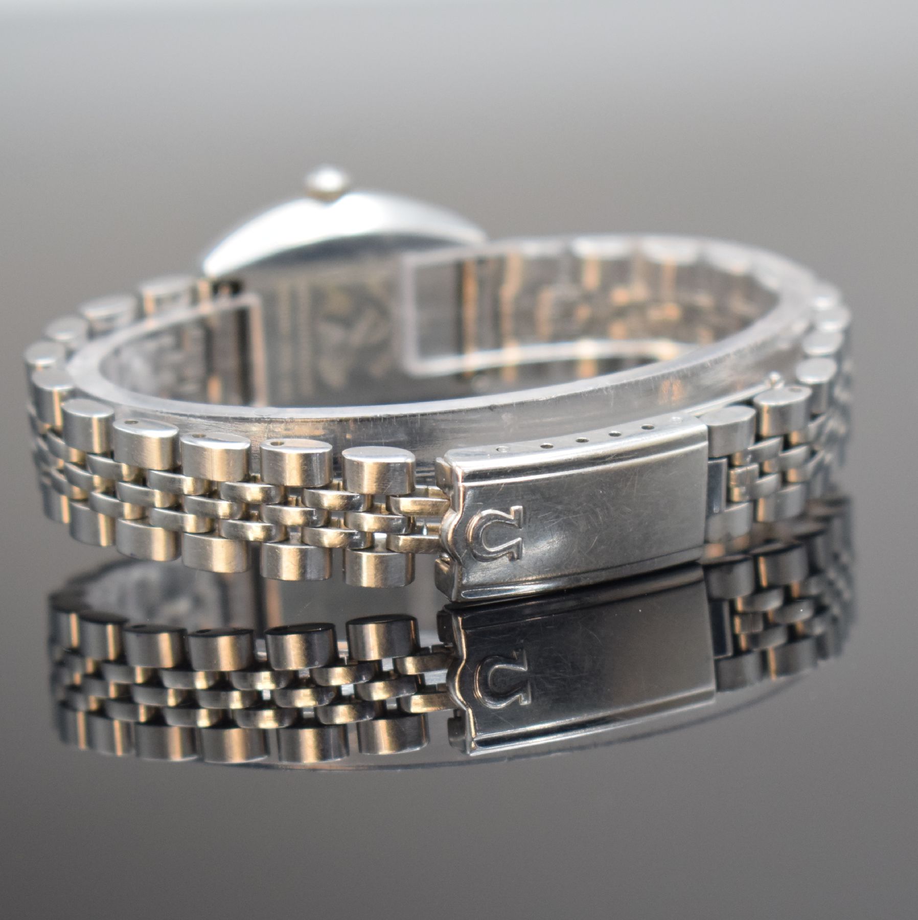 Detail c: OMEGA seltene Damenarmbanduhren Serie Seamaster Cosmic, Automatik, Schweiz um 1968, Edelstahl-Einschalengeh. inkl. orig. Gliederband m. Faltschl. ...