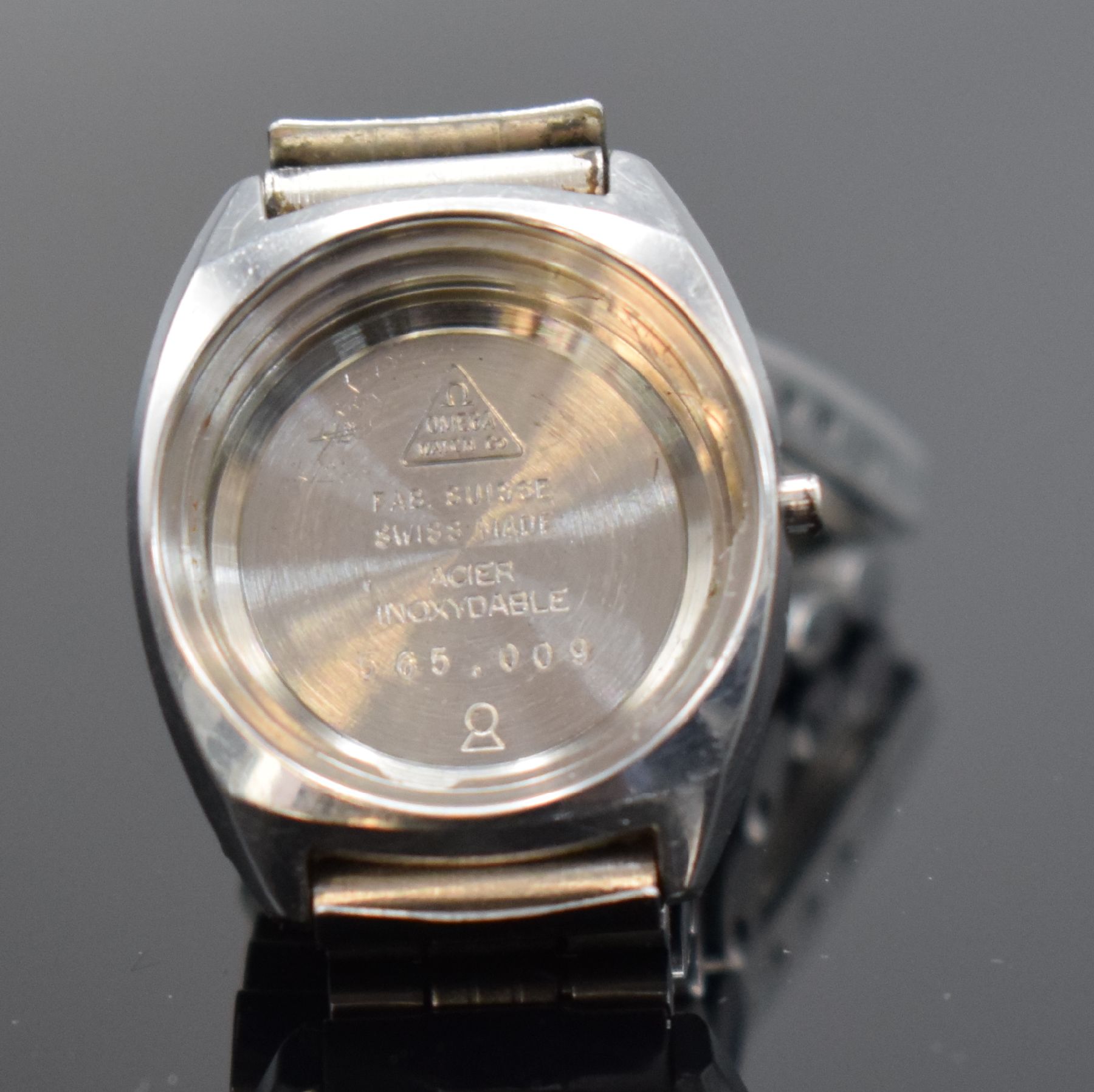 Detail e: OMEGA seltene Damenarmbanduhren Serie Seamaster Cosmic, Automatik, Schweiz um 1968, Edelstahl-Einschalengeh. inkl. orig. Gliederband m. Faltschl. ...