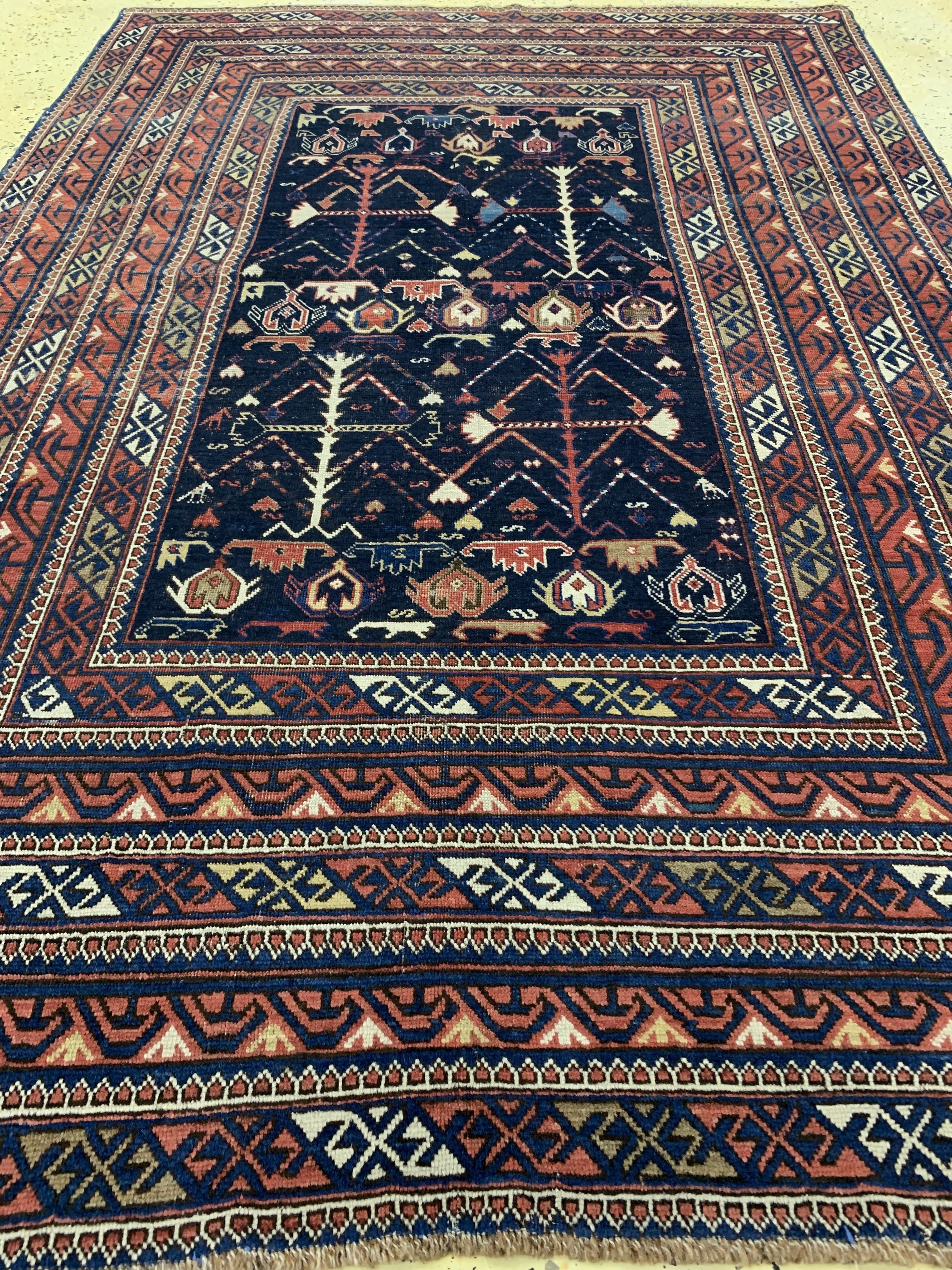 Detail f: Kuba-Schirwan antik, Kaukasus, um 1880, Wolle auf Wolle, ca. 190 x 130 cm. EHZ: 2-3 minimal restauriert.