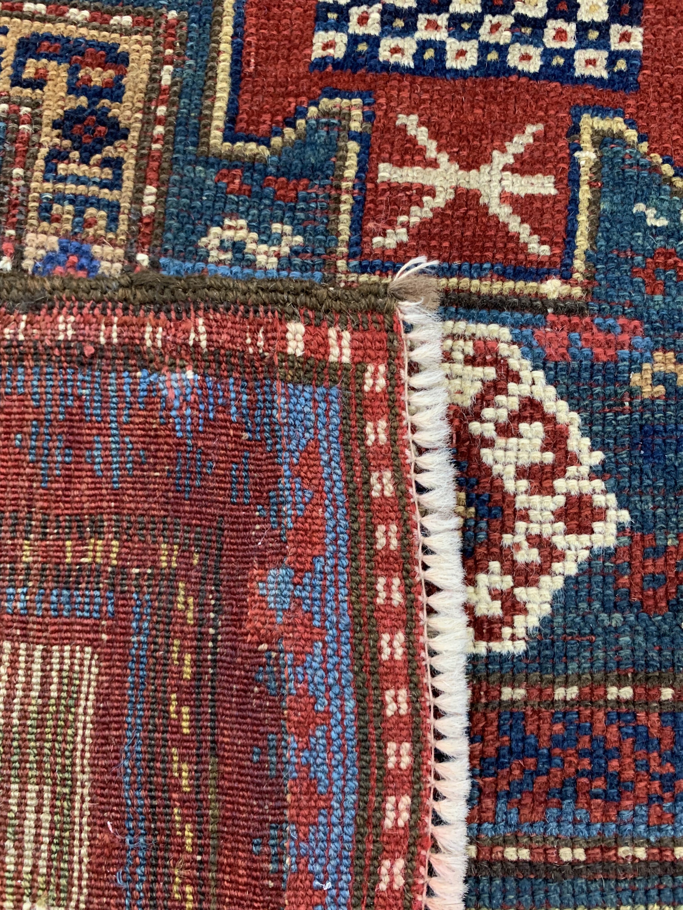 Detail g: Karachoph Kazak antik, Kaukasus, um 1880, Wolle auf Wolle, ca. 205 x 102 cm. EHZ: 2-3 fachkundig restauriert