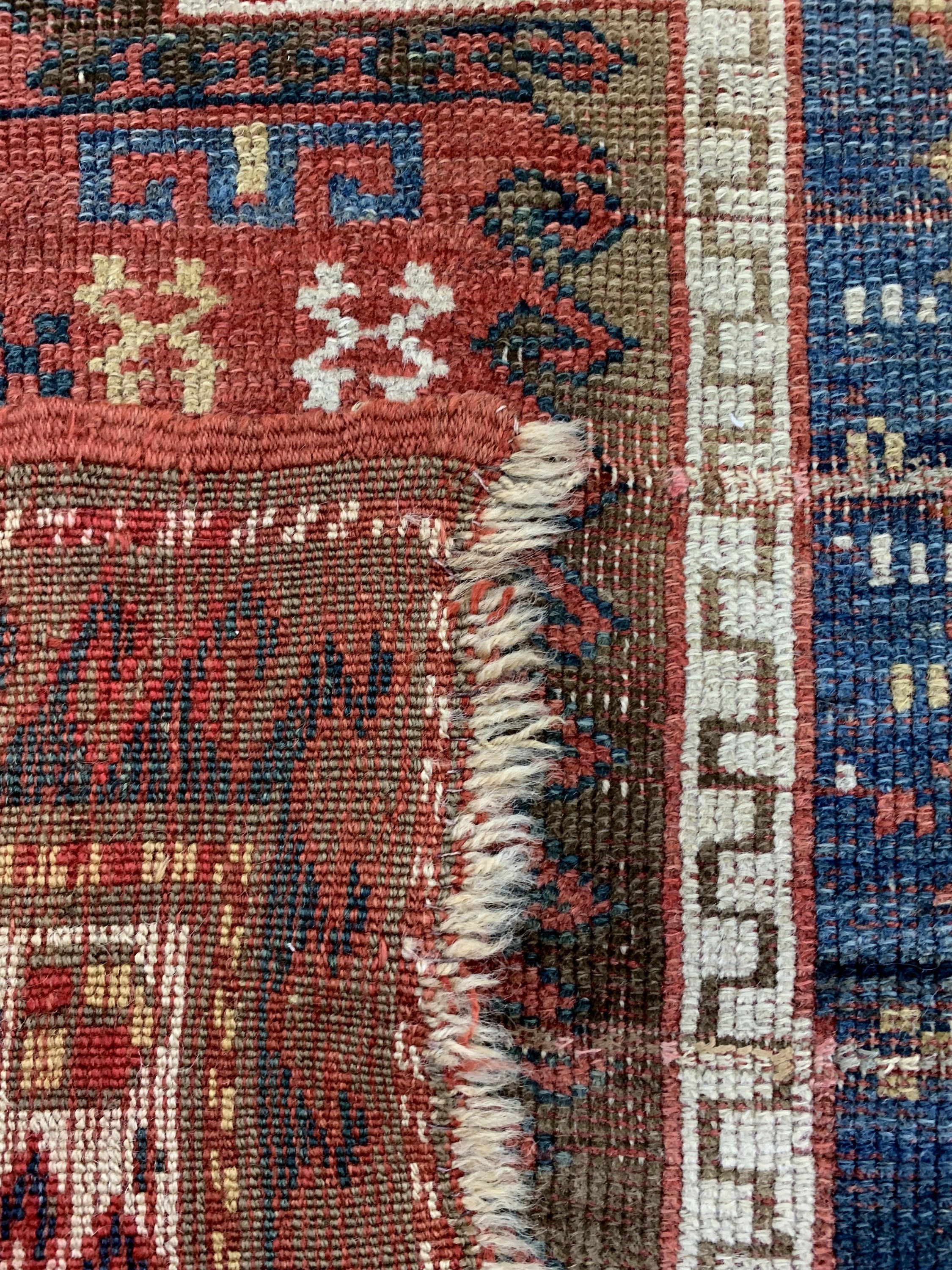 Detail g: Sewan Schild-Kazak antik, Kaukasus, 19.Jhd , Wolle auf Wolle, ca. 193 x 127 cm. siehe Battenberg Orientteppiche Band 1 1979 Seite 82Nr. 15, EHZ: ...