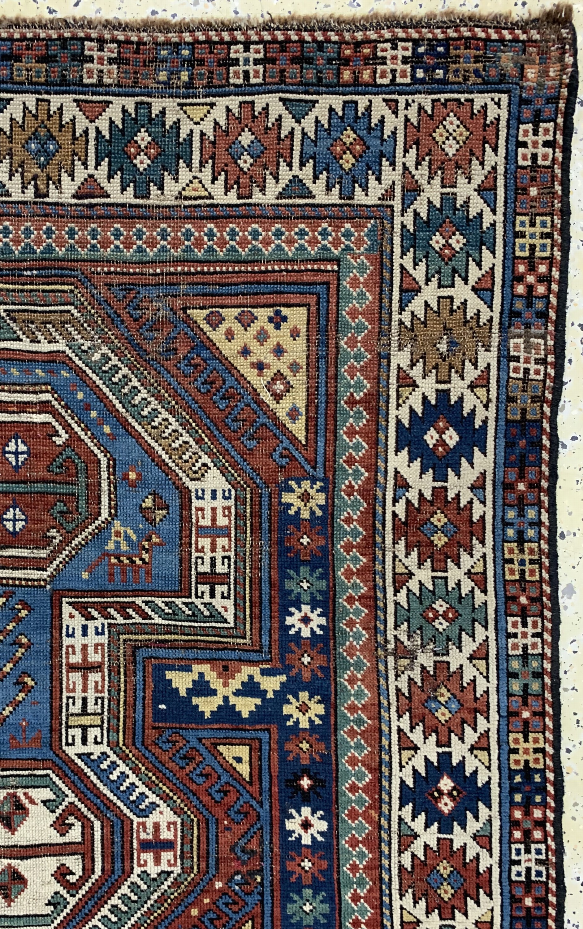 Detail e: Schirwan antik/ Kedim Gandja, Kaukasus, 19.Jhd, Wolle auf Wolle, ca. 325 x 122 cm. Siehe Azerbaidjanische - Kaukasische Teppiche Sammlung Ulmke ...