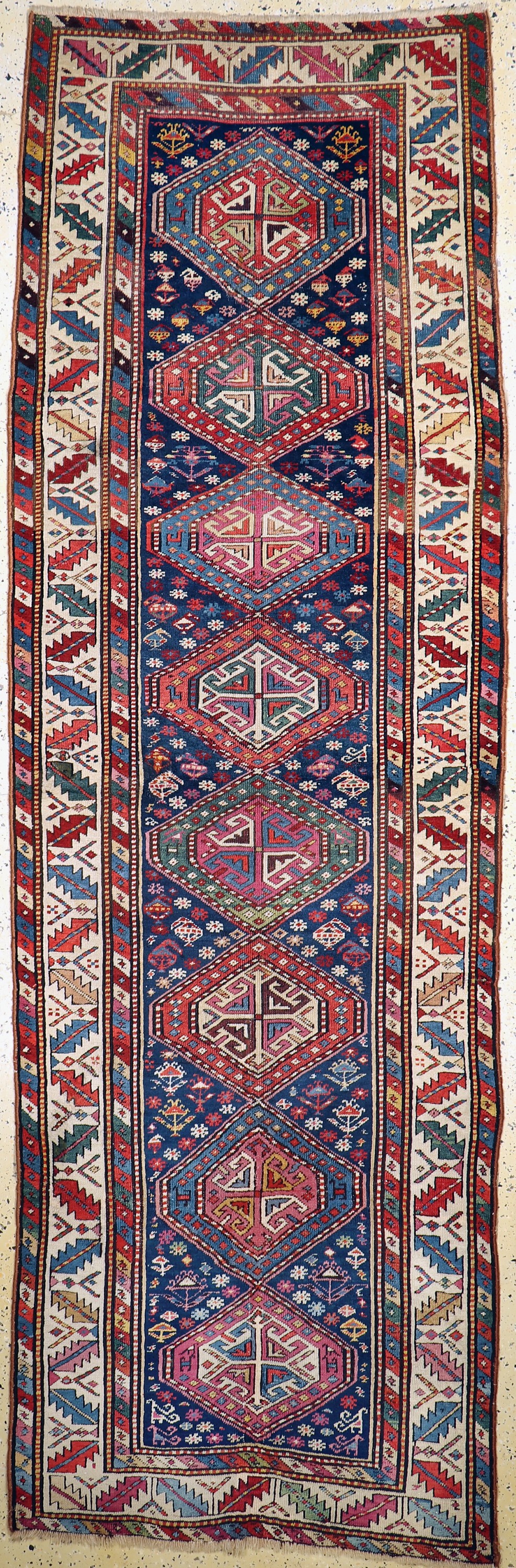 Kazak Shulaver antik, Kaukasus, 19.Jhd, Wolle auf Wolle, ca. 337 x 110 cm. siehe Battenberg Orientteppiche Band 1 Seite 118/119Teppiche 56/57, EHZ: ...