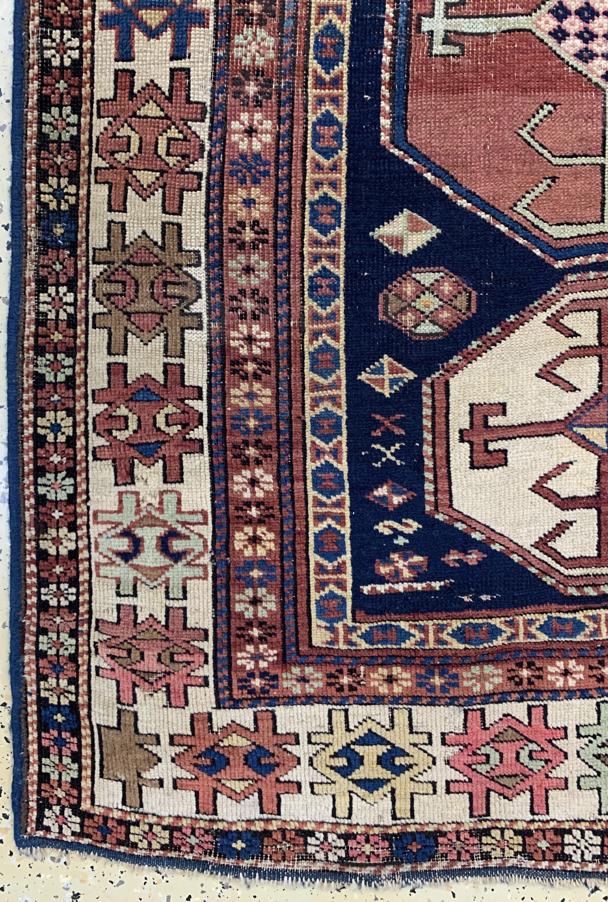 Detail b: Schirwan Gandja antik, Kaukasus, 19.Jhd, Wolle auf Wolle, ca. 233 x 103 cm, siehe Azerbaidjanische - Kaukasische Teppiche Sammlung Ulmke Schweiz ...