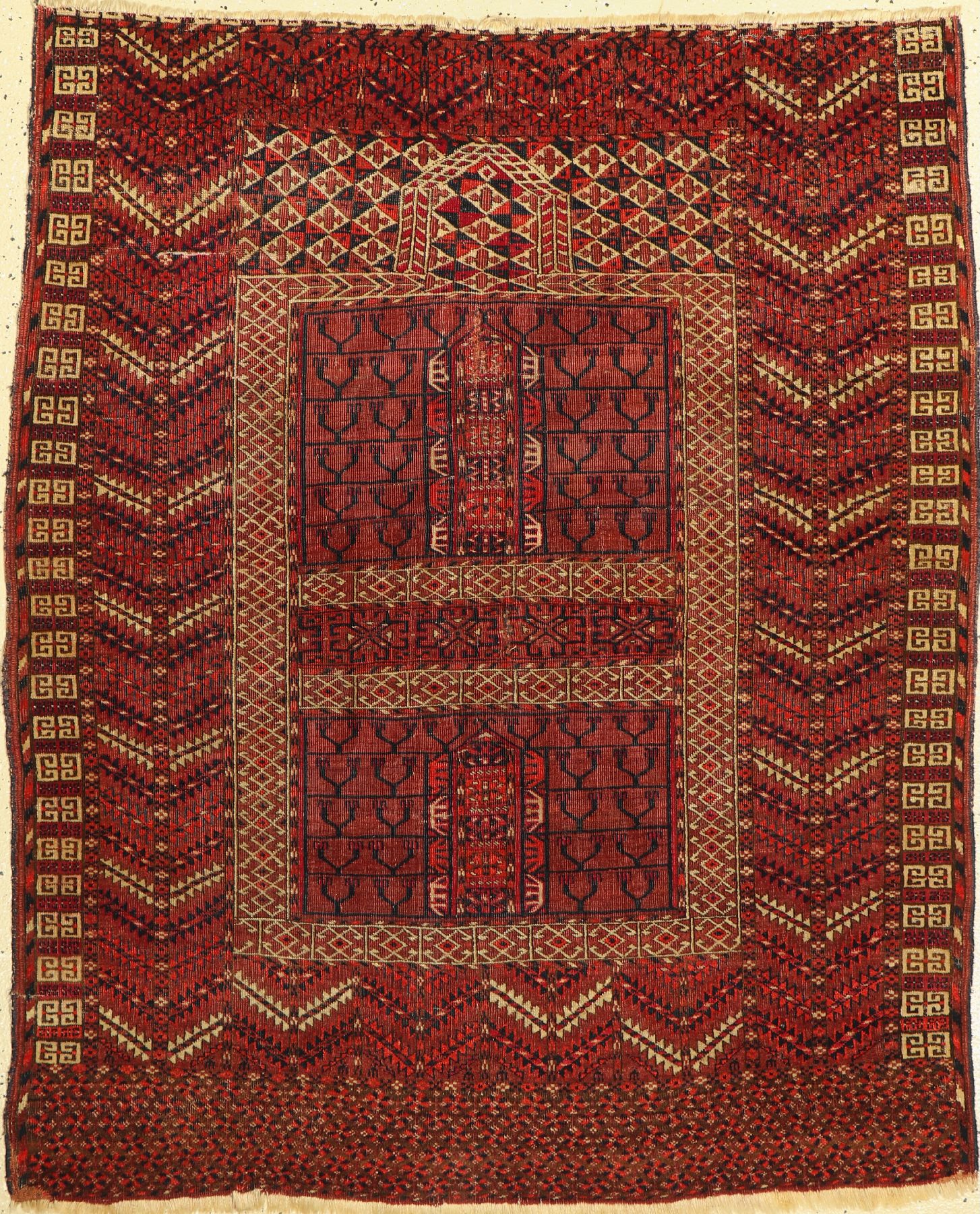 Tekke Engsi, Turkmenistan, Ende 19.Jhd., Wolle auf Wolle, ca. 150 x 123 cm, EHZ: 4-5