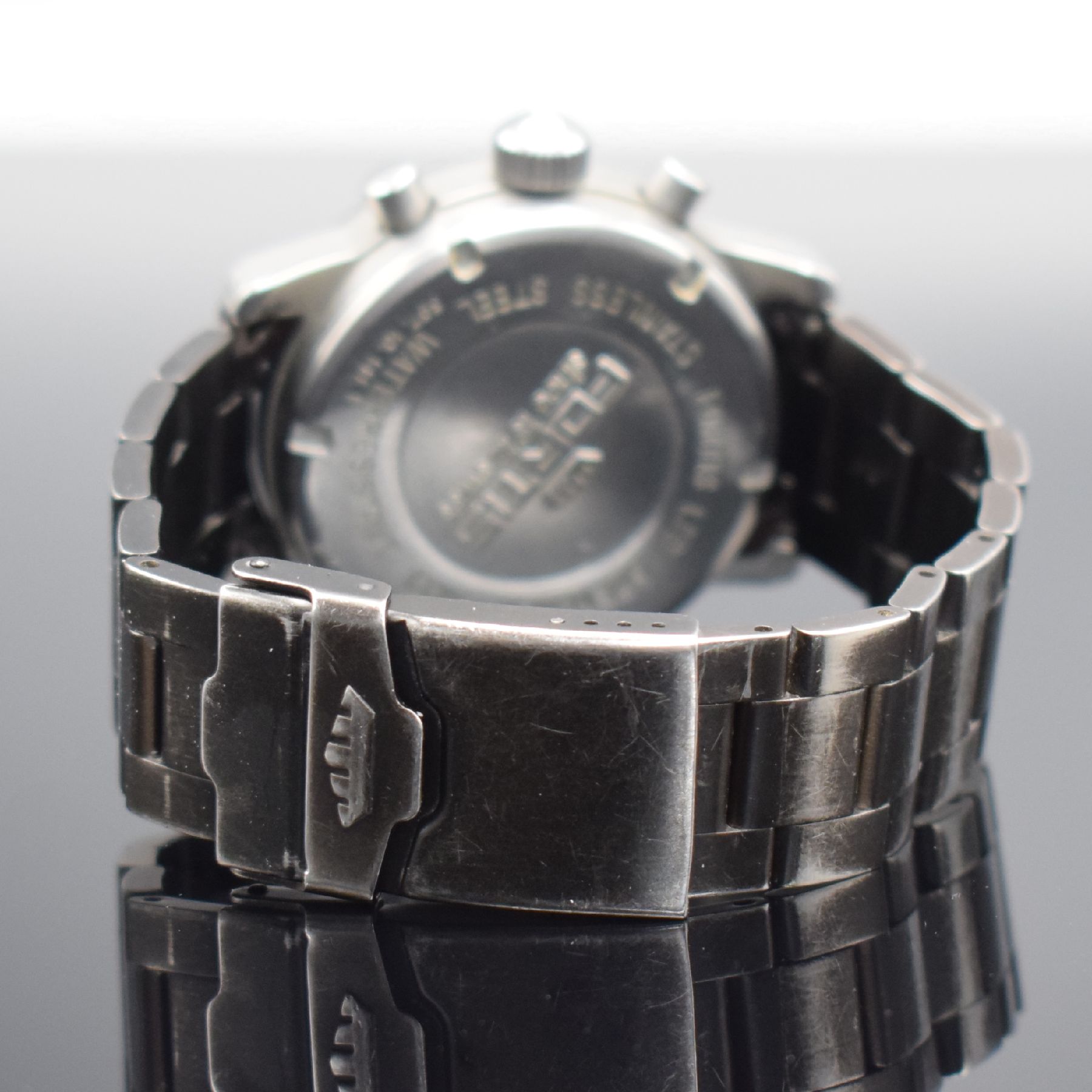 Detail d: FORTIS Flieger Armbandchronograph in Stahl, Schweiz um 1995, Automatik, Ref. 597.10.141.1, Boden verschr., orig. geschw. Fortis Gliederband m. ...