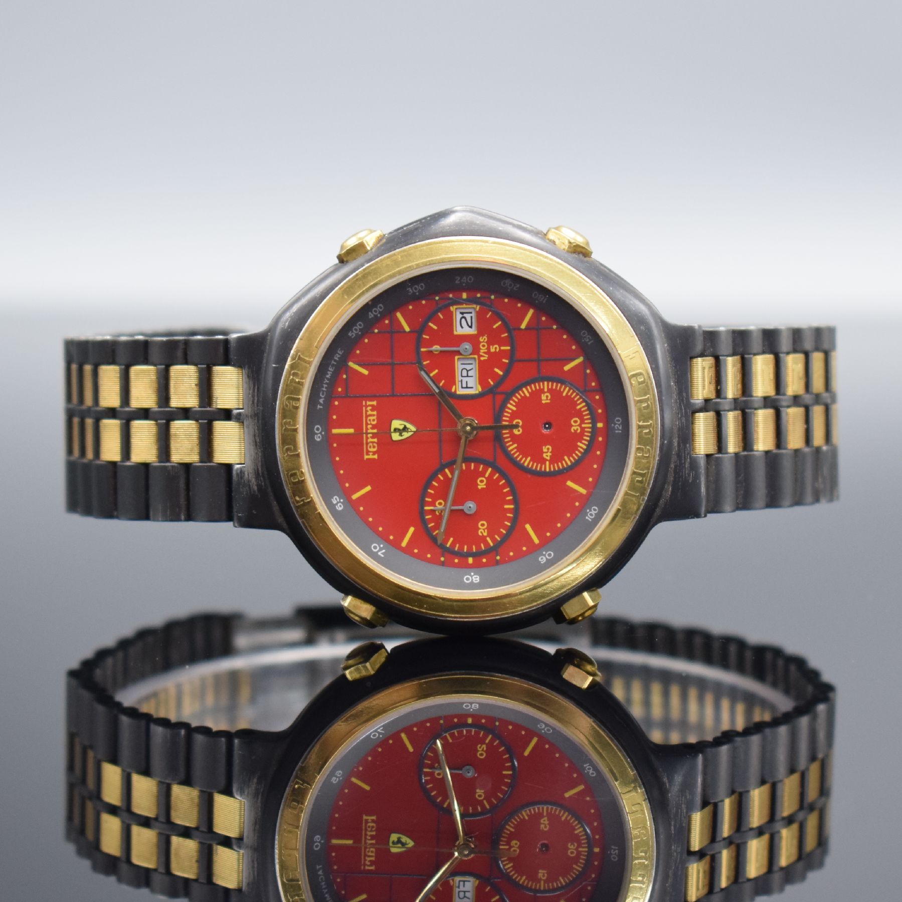 FERRARI Formula Herrenchronograph in geschwärztem Stahl, Schweiz um 1990, quarz, Boden verschr., verg. Lünette m. Ferrari- Schriftzug, orig. ...