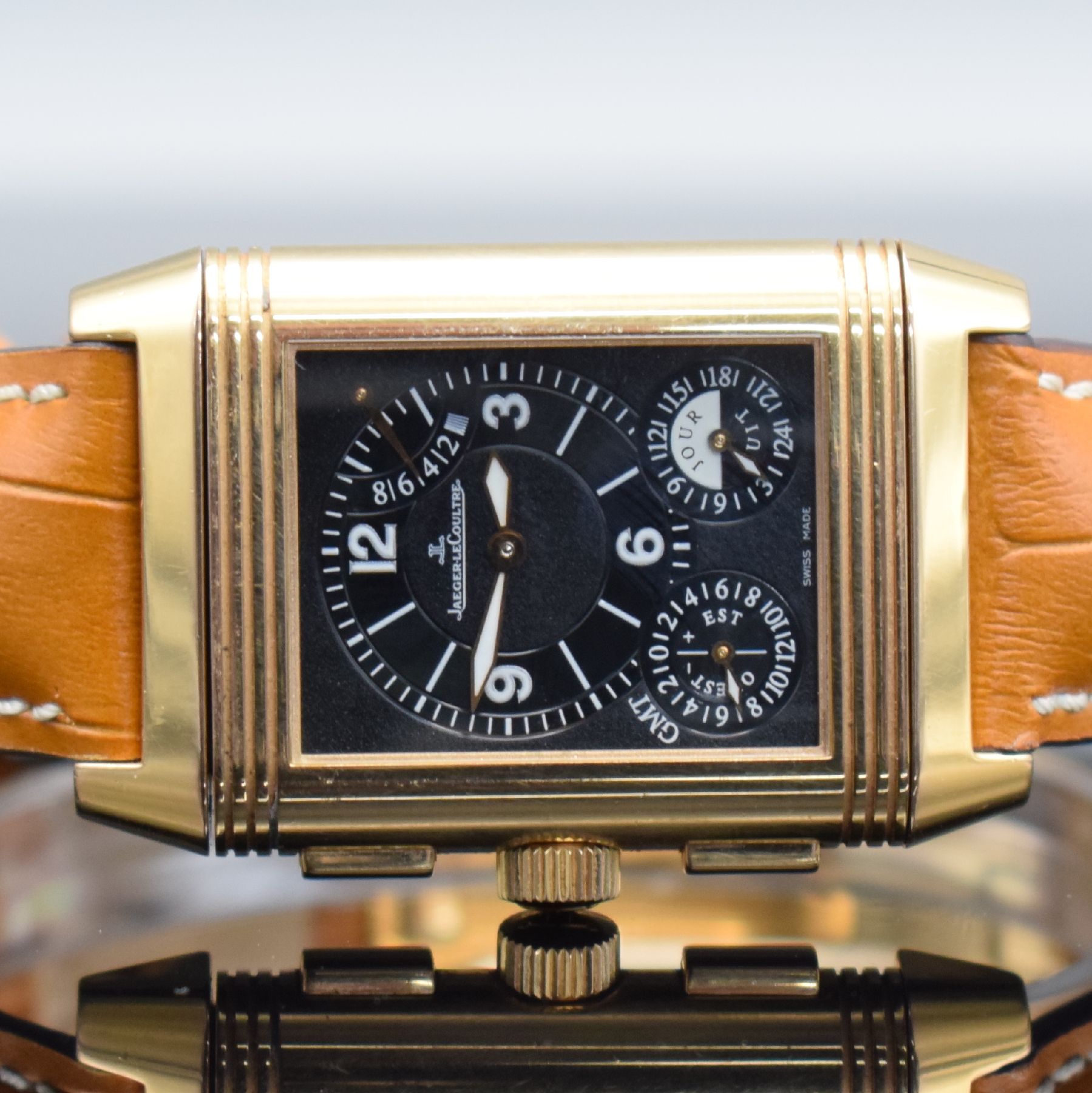 Detail a: Jaeger-LeCoultre Herrenarmbanduhr Reverso Grande GMT in Rosegold 750/000 Referenz Q3022420 / 240.218, Handaufzug, beids. vergl., um 180 Grad drehb. ...