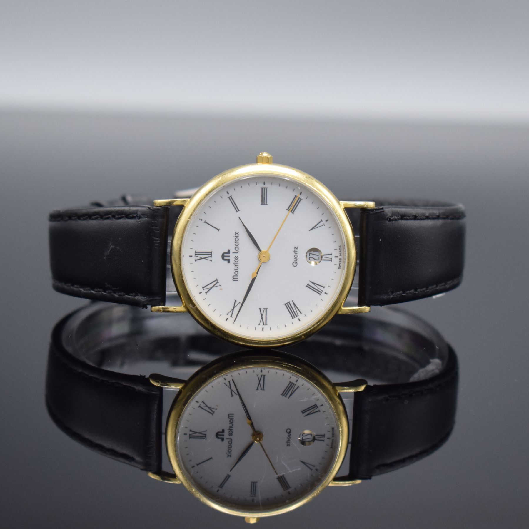 MAURICE LACROIX Armbanduhr in GG 750/000, Schweiz um 2000, quarz, 2-teil. Geh., Boden aufgedr., weißes Zifferbl. m. röm. Zahlen, Datum, D. ca. 34 ...