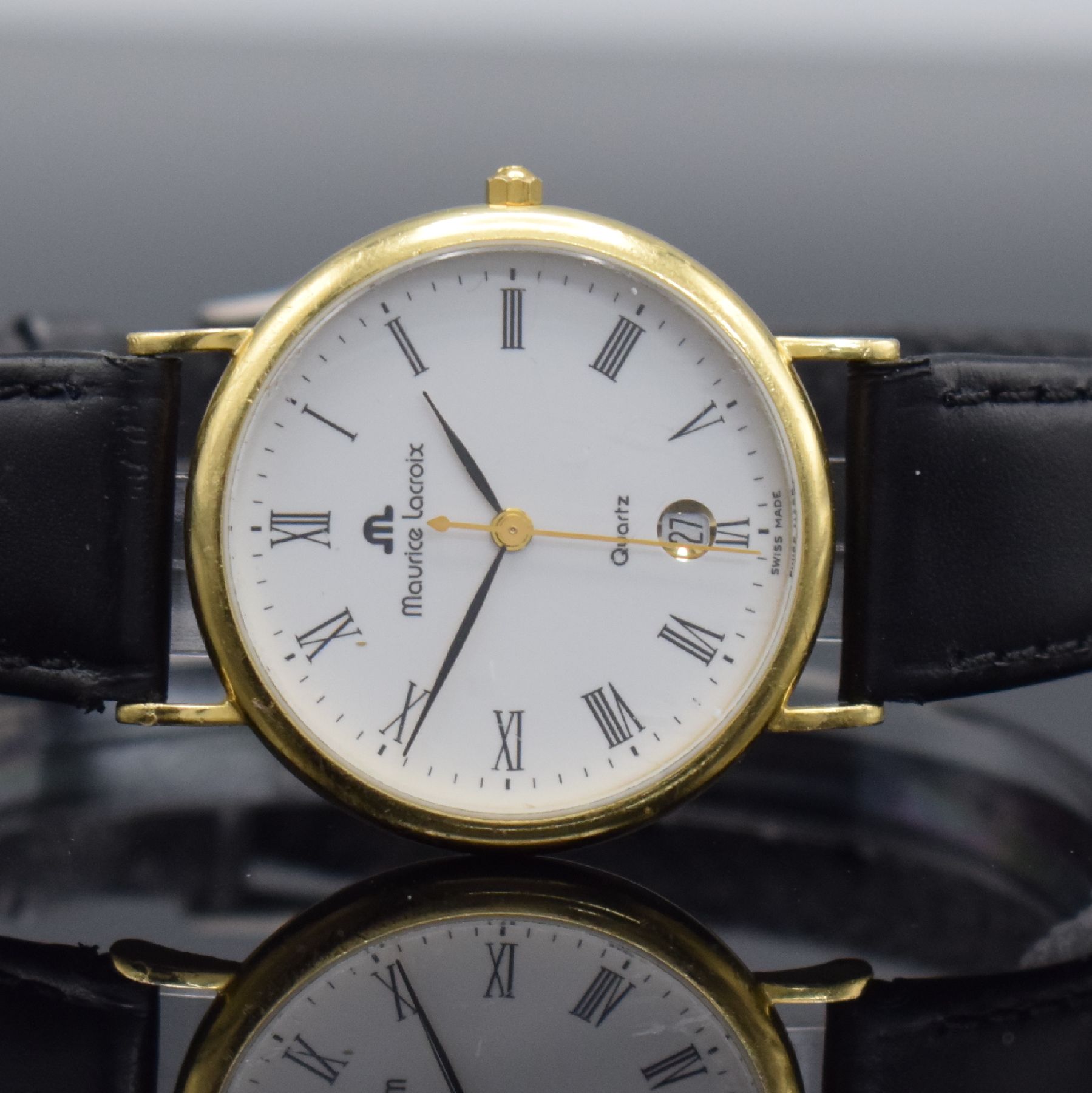 Detail a: MAURICE LACROIX Armbanduhr in GG 750/000, Schweiz um 2000, quarz, 2-teil. Geh., Boden aufgedr., weißes Zifferbl. m. röm. Zahlen, Datum, D. ca. 34 ...