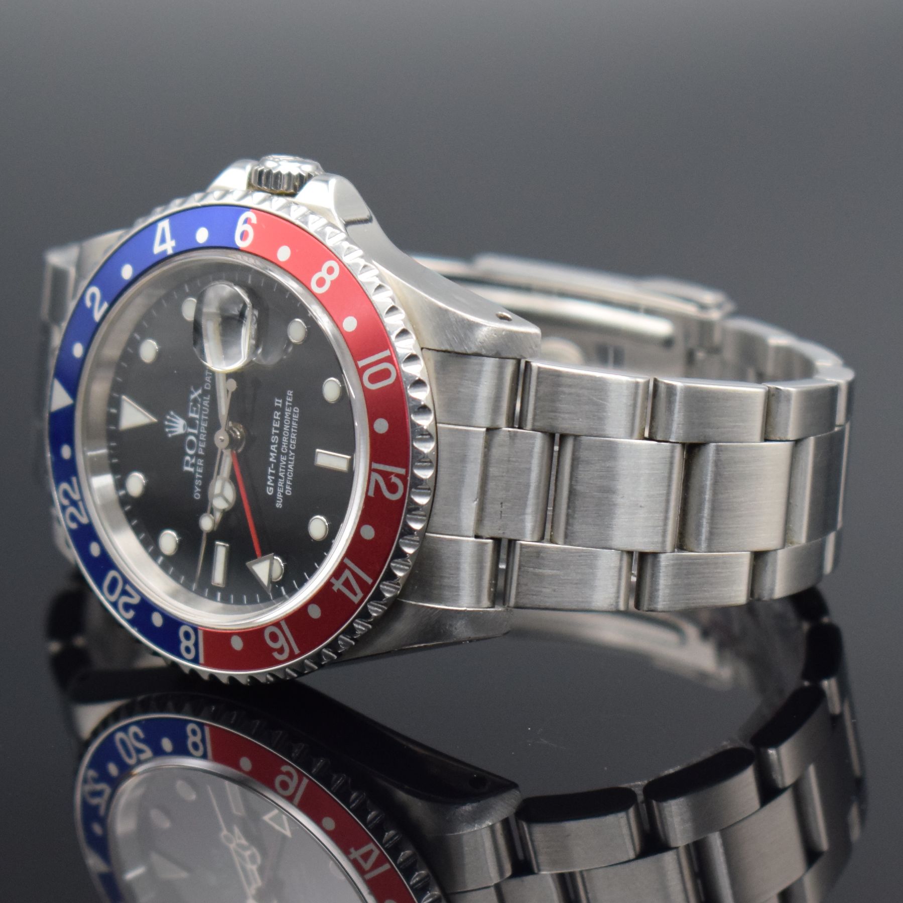 Detail e: ROLEX Herrenarmbanduhr Oyster Perpetual Date GMT-Master II Referenz 16710, Automatik, Schweiz um 2000, A-Serie, Chronometer der Superlative in ...