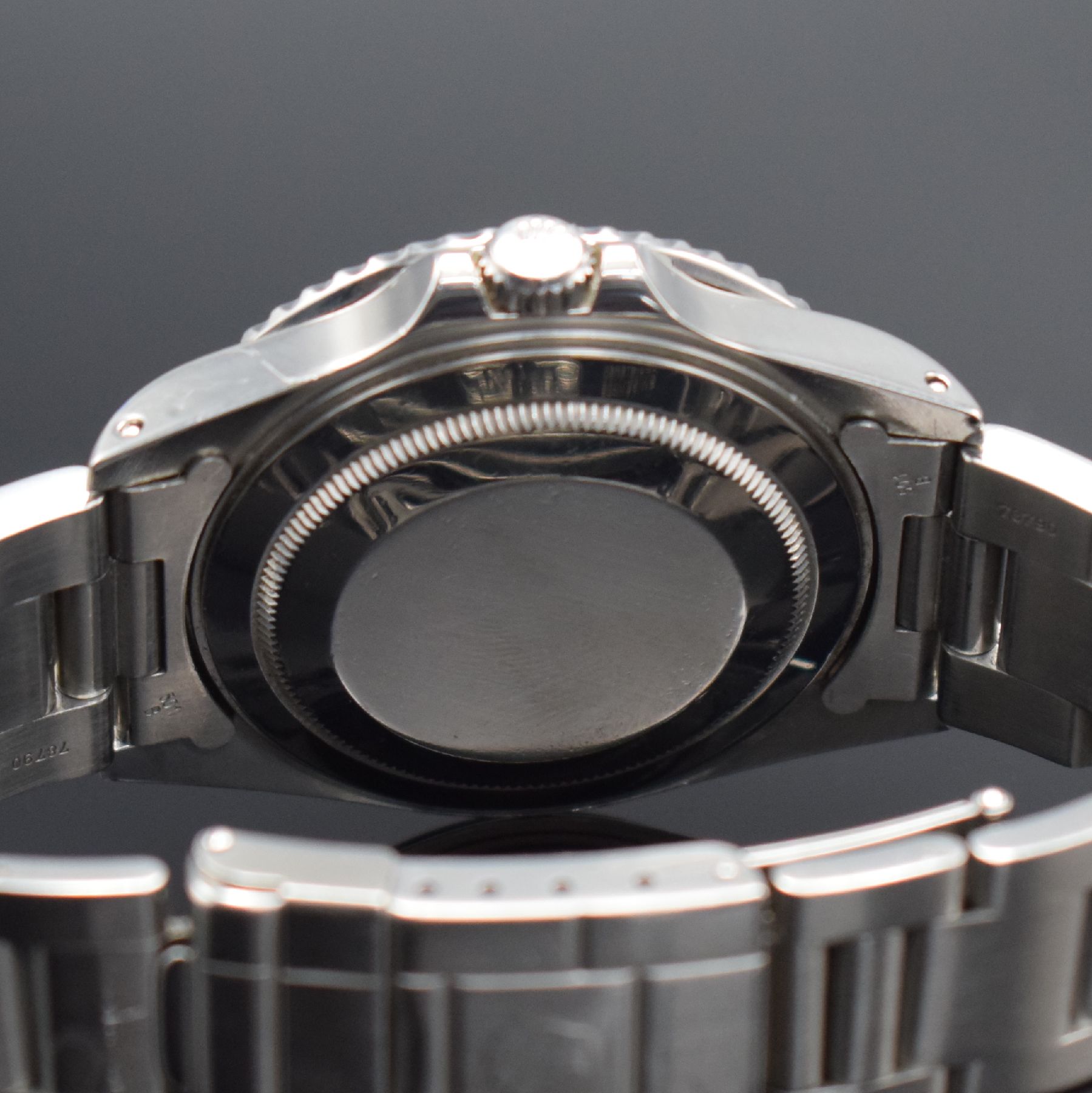 Detail f: ROLEX Herrenarmbanduhr Oyster Perpetual Date GMT-Master II Referenz 16710, Automatik, Schweiz um 2000, A-Serie, Chronometer der Superlative in ...
