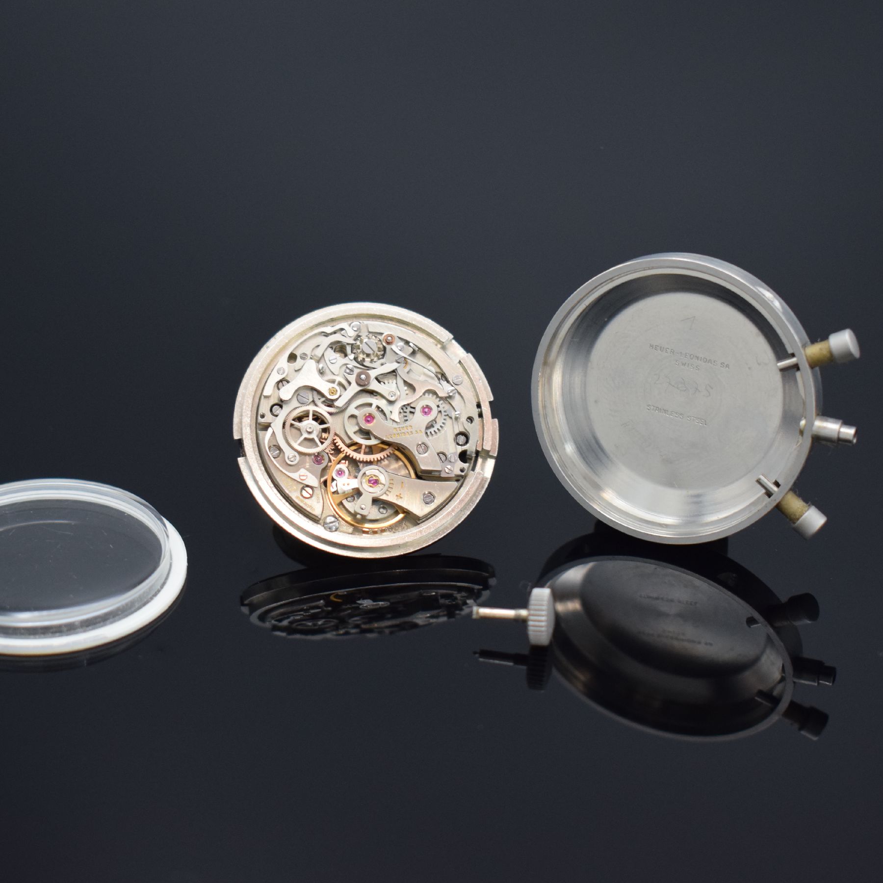 Detail j: HEUER Flieger-Schaltradchronograph der BUNDESWEHR Versorgungs-Nr. 6645-12-146-3774, Schweiz um 1968, Handaufzug, 4-fach verschr. Monocoque-Geh. in ...