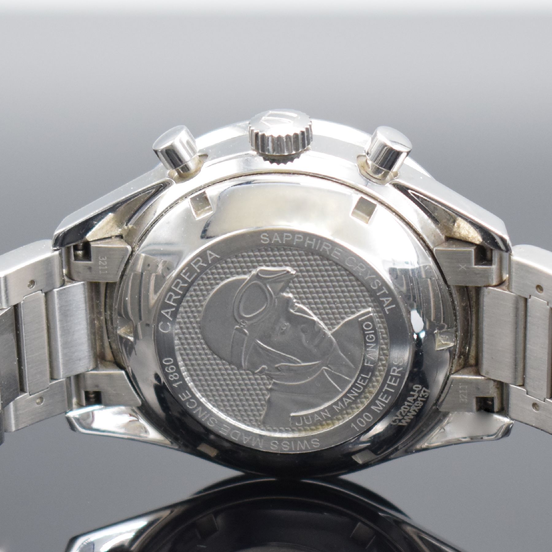 Detail d: TAG HEUER Carrera Calibre 16 Juan Manuel Fangio Herrenarmbanduhr mit Chronograph in Stahl, Automatik, Ref. CV201AJ-0, Boden verschr., orig. ...