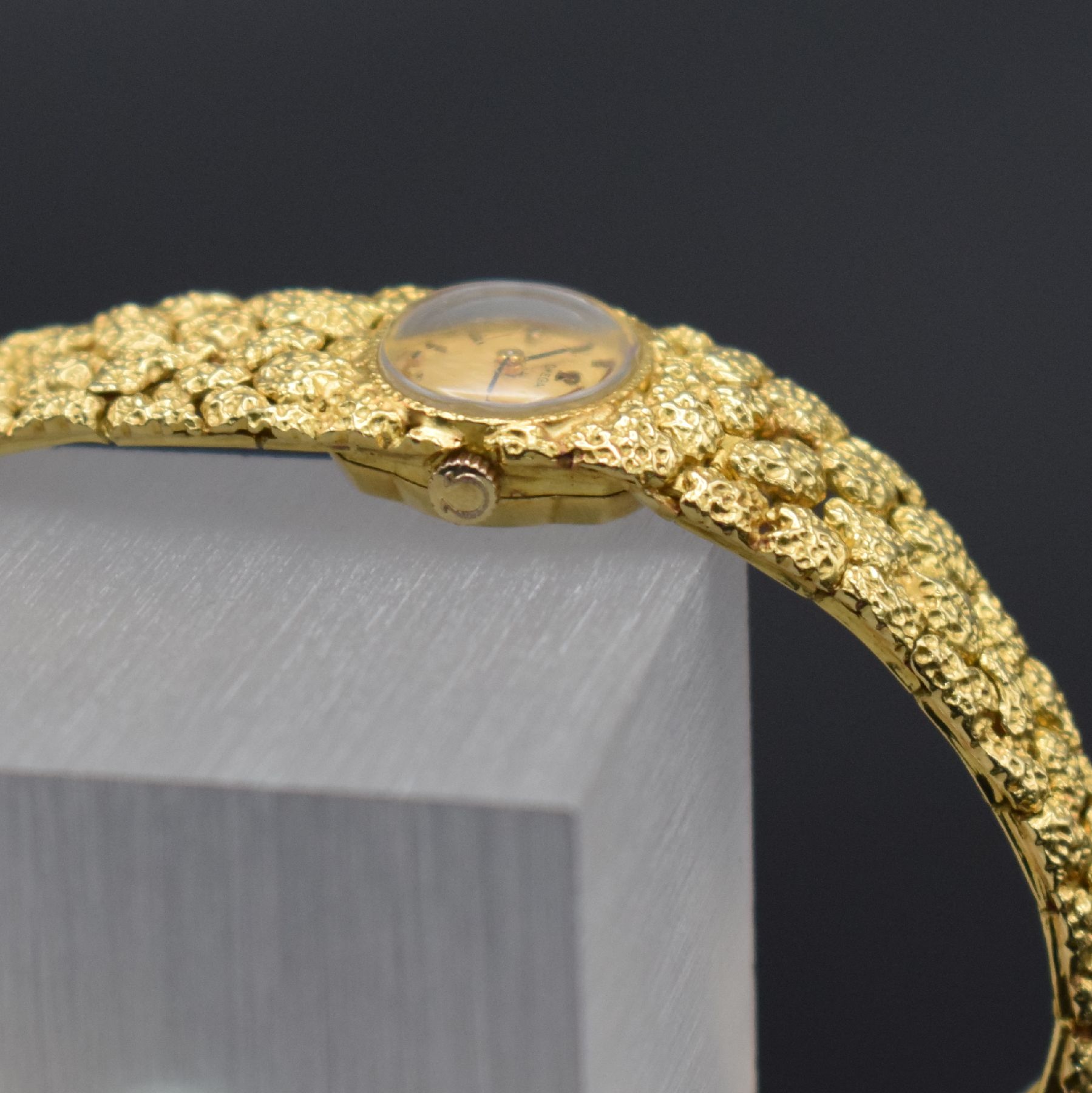 Detail g: OMEGA Rocaille D´Or feine und ausgefallene Damenarmbanduhr in GG 750/000 Referenz 7-8202, Handaufzug, Schweiz um 1969, Design von Gilbert Albert, ...