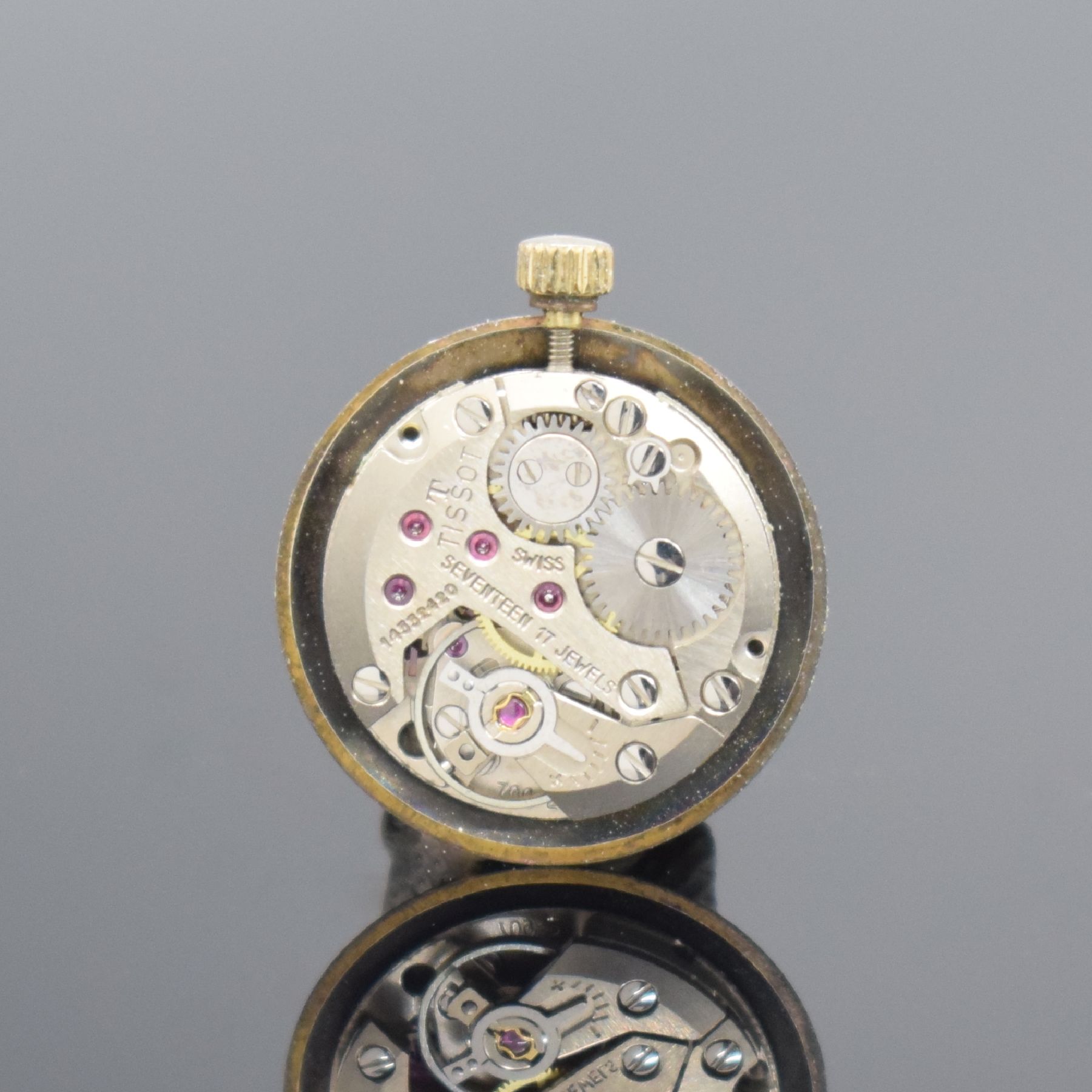 Detail f: TISSOT Damenarmbanduhr in GG 585/000, Schweiz um 1965, Handaufzug, Boden aufgedr., Milanaiseband in GG 585/000, silb. Zifferbl. m. aufgel. Std.-Ind. ...