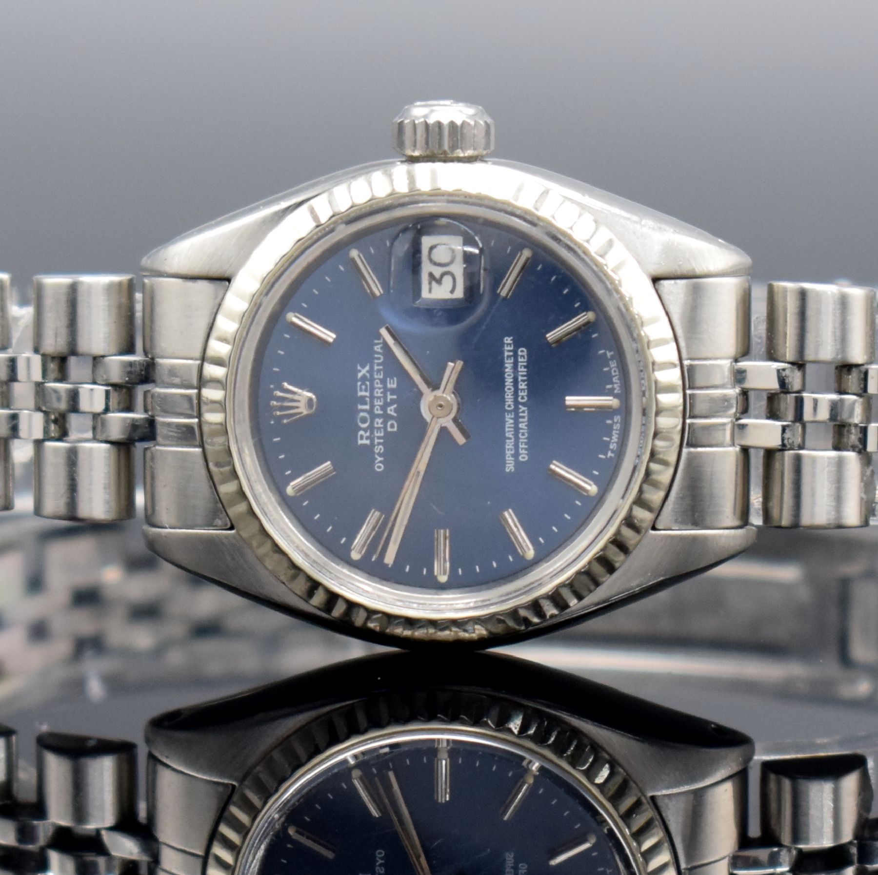 Detail a: ROLEX Damenarmbanduhr Oyster Perpetual Date Referenz 6917, Automatik, Schweiz um 1977, Edelstahlgeh. inkl. Jubileeband m. Faltschl., Boden & Krone ...