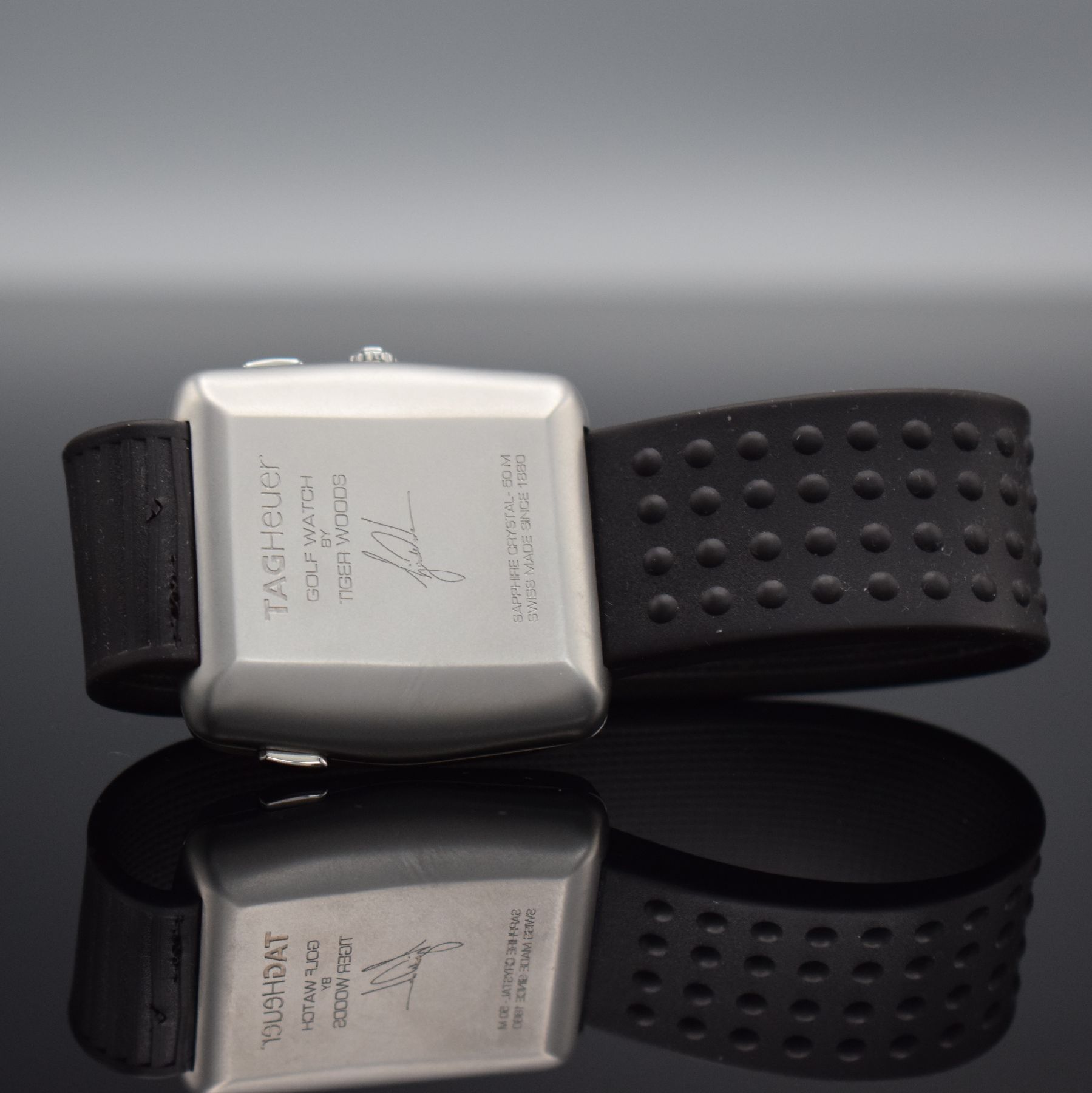 Detail c: TAG HEUER Professional Golf Herrenarmbanduhr by Tiger Woods Referenz WAE1110, Schweiz um 2004, quarz, aufklappbares Titangeh. inkl. orig. ...