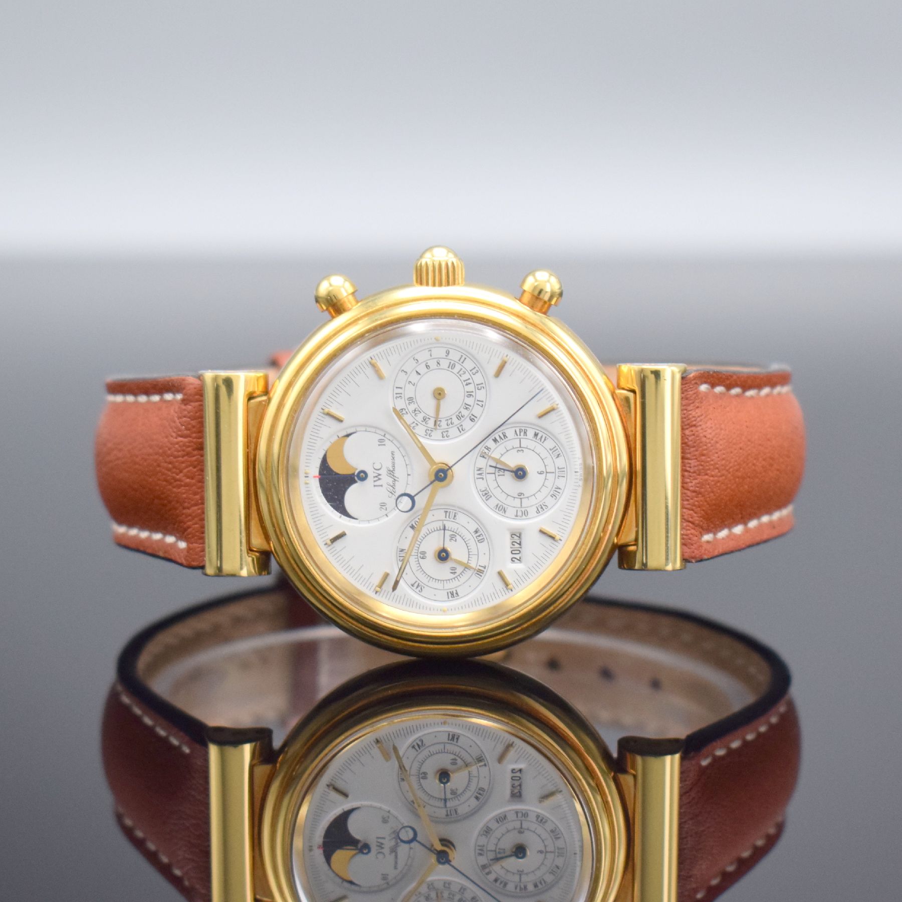 IWC feiner astronomischer Armbandchronograph Modell Da Vinci mit ewigem Kalender Referenz 3750 in GG 750/000, Automatik, Lederband m. orig. Dornschl. ...