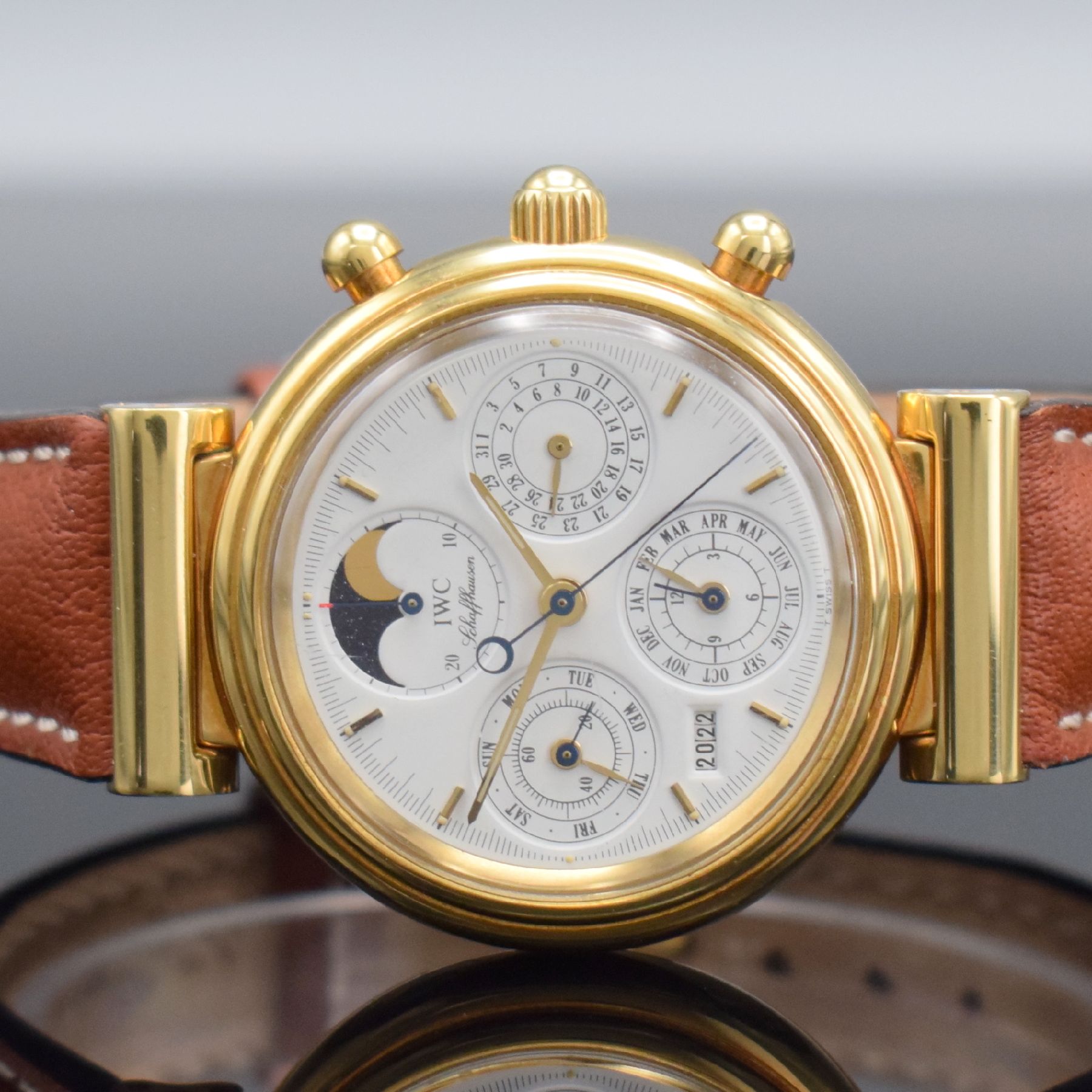 Detail a: IWC feiner astronomischer Armbandchronograph Modell Da Vinci mit ewigem Kalender Referenz 3750 in GG 750/000, Automatik, Lederband m. orig. Dornschl. ...