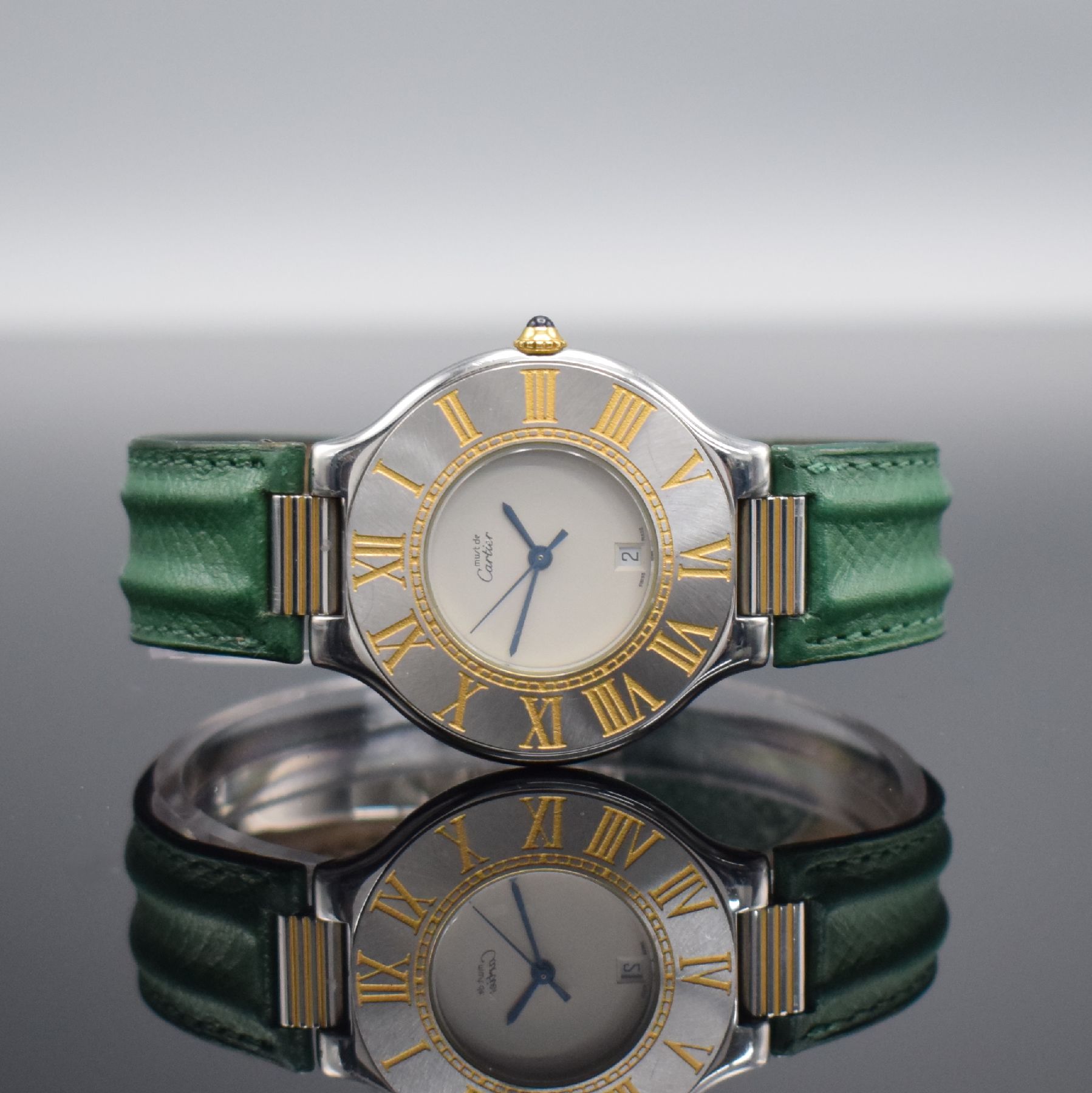 CARTIER Linie 21 Damenarmbanduhr, Schweiz um 1992, quarz, Edelstahlgeh., Boden 6-fach verschr., orig. Lederband m. orig. Faltschl., Lünette m. gold. ...