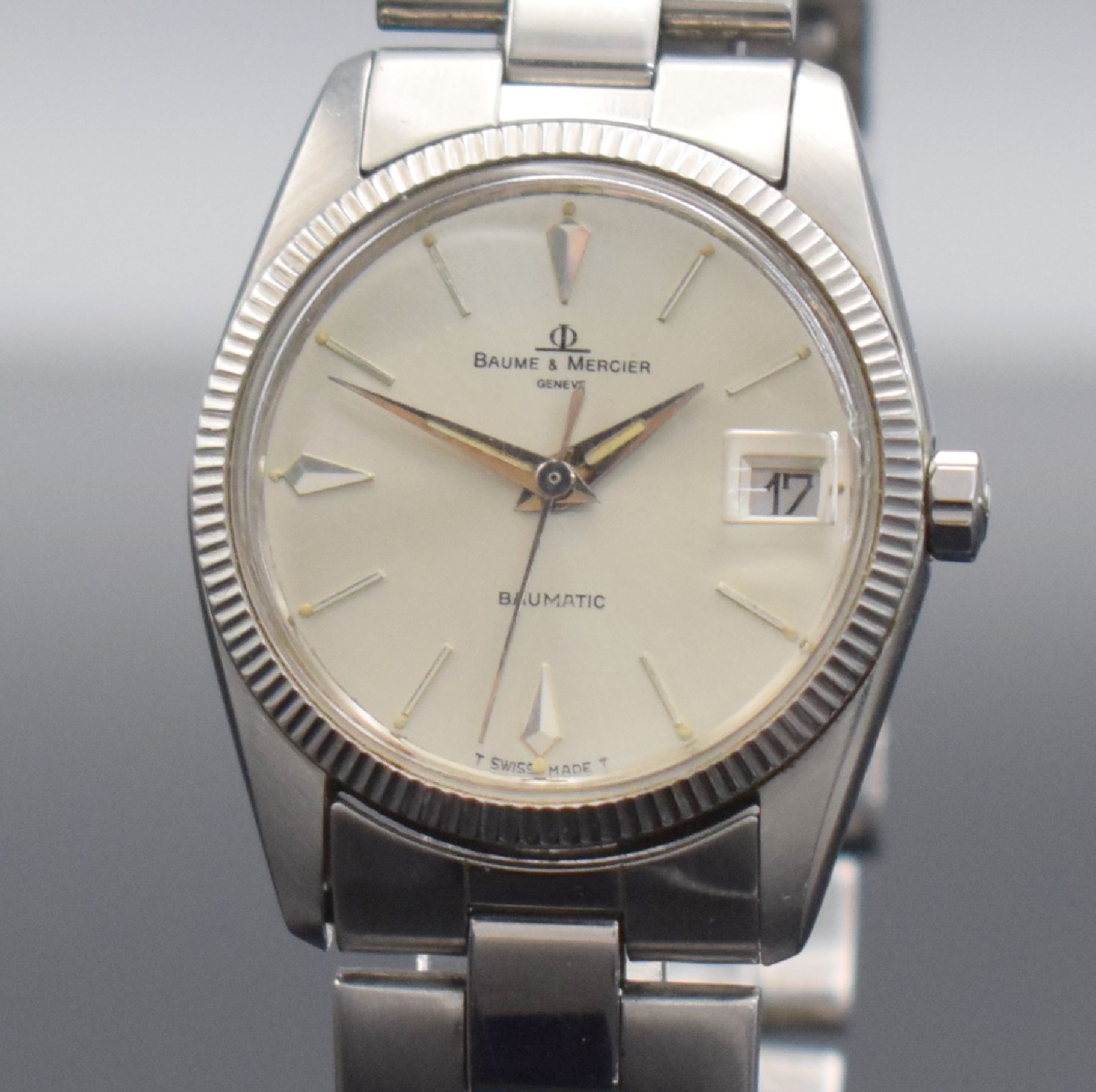 Detail c: BAUME & MERCIER Baumatic Armbanduhr Referenz 1187 in Stahl Schweiz um 1970, Automatik, 2-teil. Geh., Boden geschr., orig. Gliederband m. Faltschl., ...