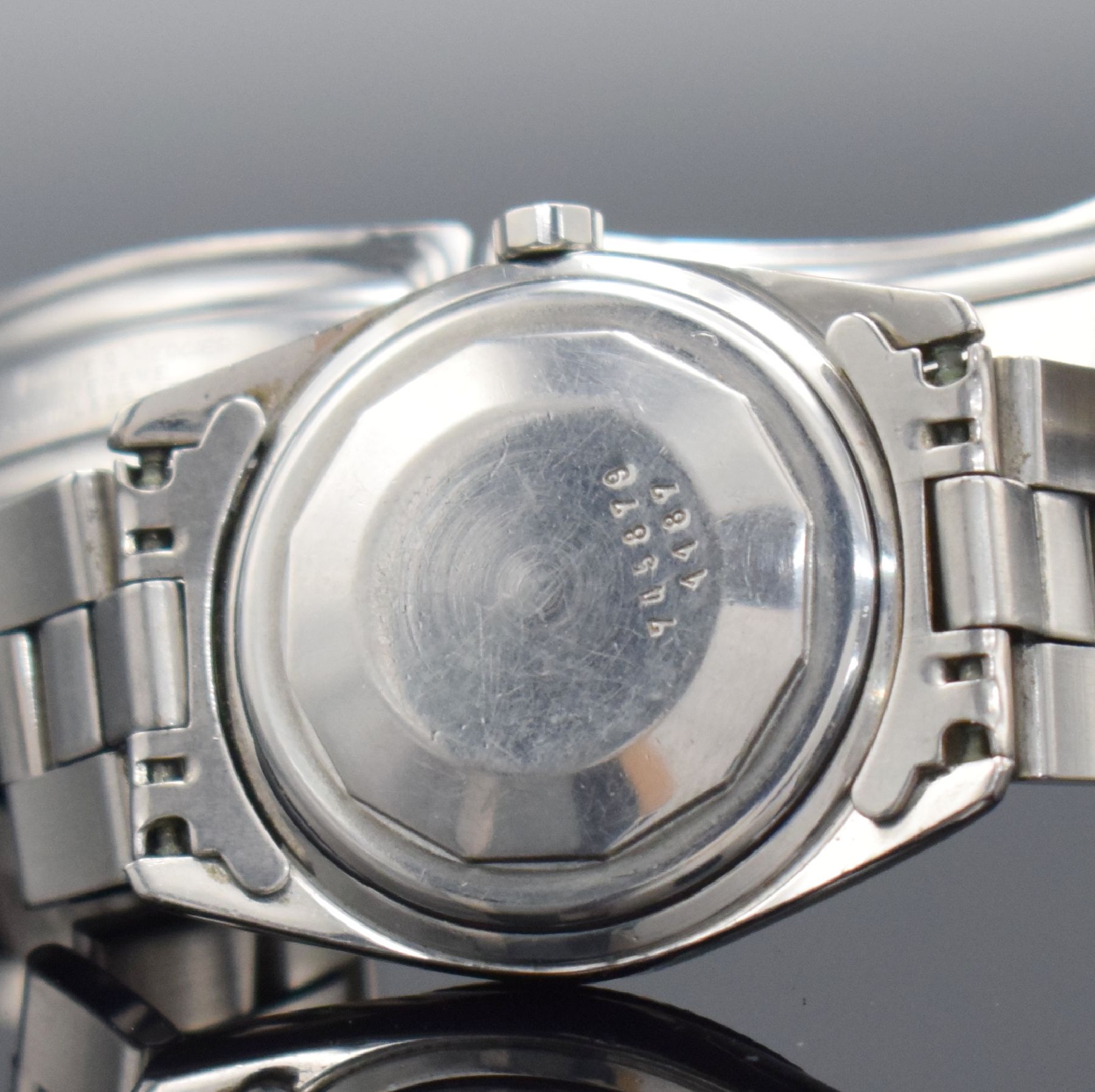 Detail g: BAUME & MERCIER Baumatic Armbanduhr Referenz 1187 in Stahl Schweiz um 1970, Automatik, 2-teil. Geh., Boden geschr., orig. Gliederband m. Faltschl., ...