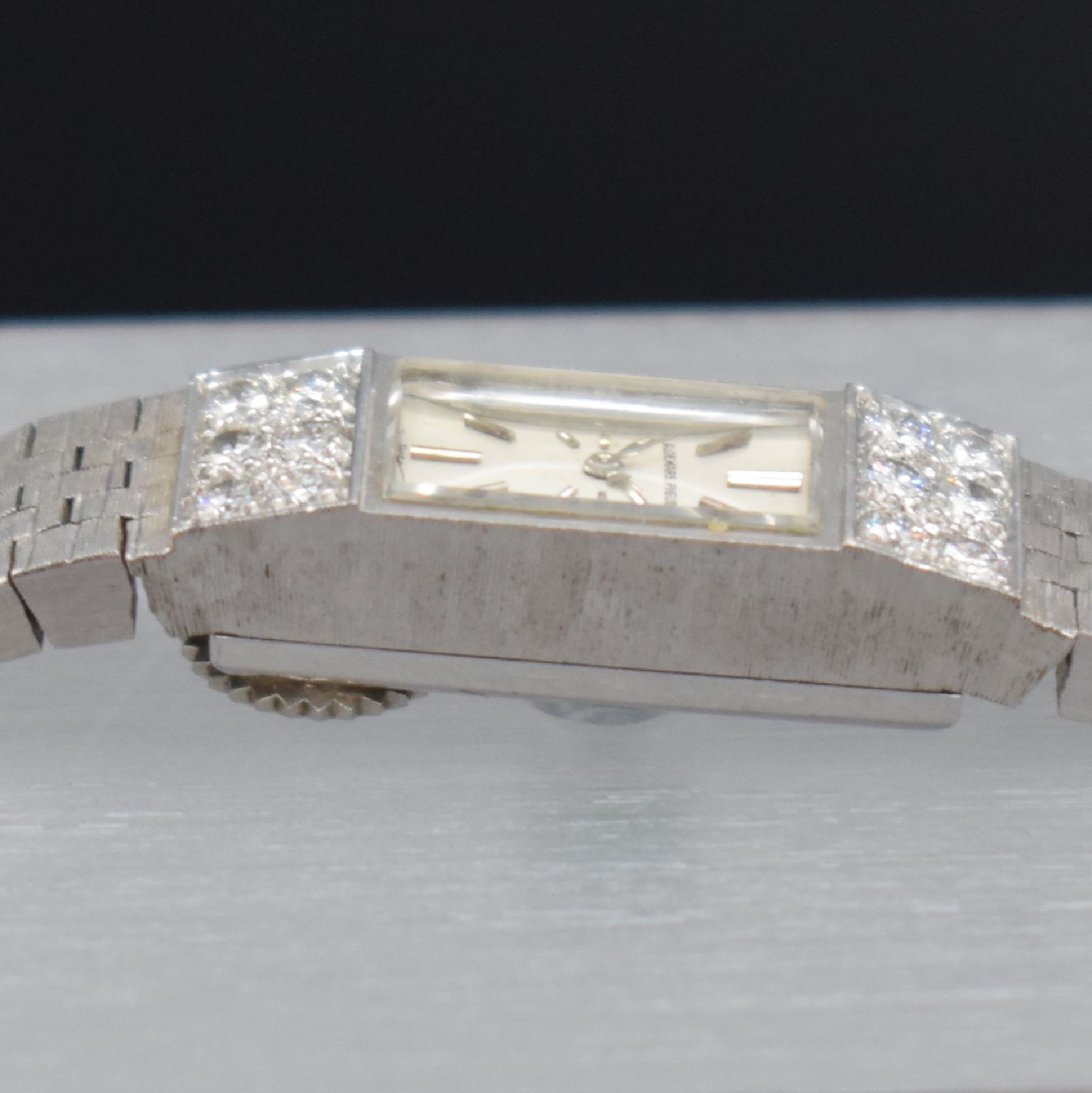 Detail f: AUDEMARS PIGUET feine & sehr seltene, elegante Damenarmbanduhr in WG 750/000 mit Kaliber 2005, Schweiz um 1966, Handaufzug sog. Backwinder, Boden ...