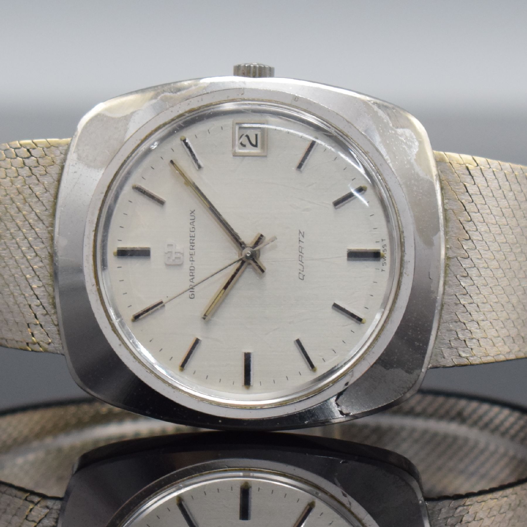 Detail a: GIRARD PERREGAUX Herrenarmbanduhr in WG 750/000 mit neutralem Goldband in WG 750/000, Schweiz um 1970, quarz, massives Gehäuse, Boden geschr., ...