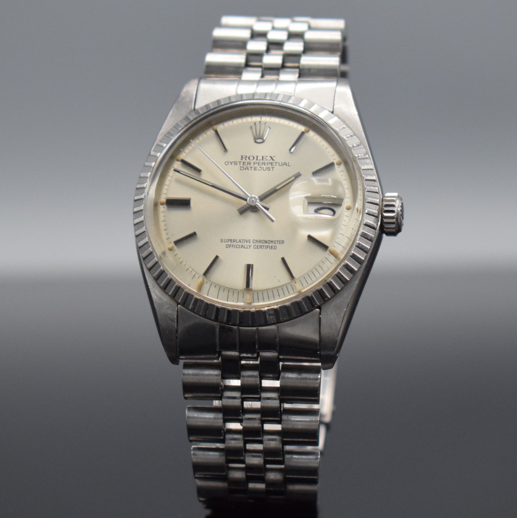 Detail c: ROLEX Oyster Perpetual Datejust Herrenarmbanduhr mit Sigma Zifferblatt in Stahl Referenz 1603, Schweiz um 1972, Automatik, Chronometer der ...