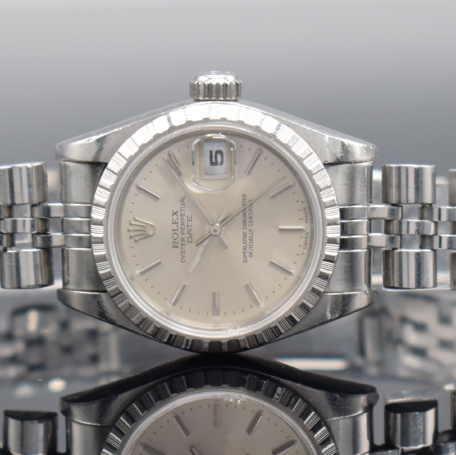 Detail a: ROLEX Oyster Perpetual Date Damenarmbanduhr in Stahl, Schweiz verk. lt. beil. Pap. 10/ 1996, Automatik, Ref. 69240, Chronometer der Superlative, ...