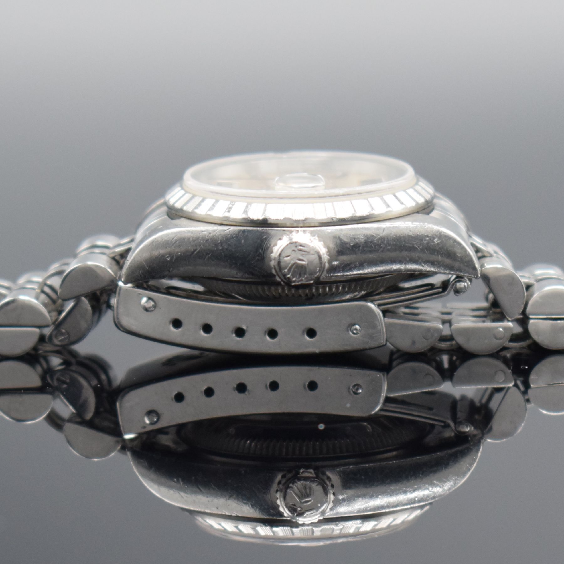 Detail e: ROLEX Oyster Perpetual Date Damenarmbanduhr in Stahl, Schweiz verk. lt. beil. Pap. 10/ 1996, Automatik, Ref. 69240, Chronometer der Superlative, ...