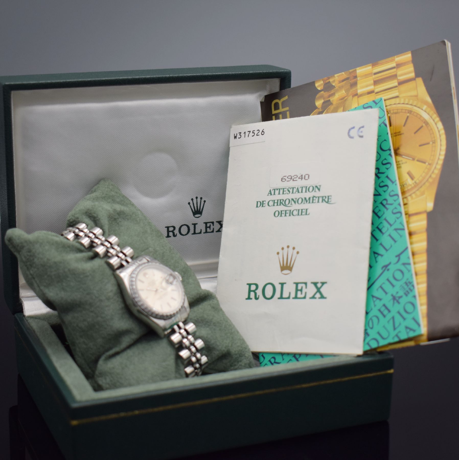 Detail f: ROLEX Oyster Perpetual Date Damenarmbanduhr in Stahl, Schweiz verk. lt. beil. Pap. 10/ 1996, Automatik, Ref. 69240, Chronometer der Superlative, ...
