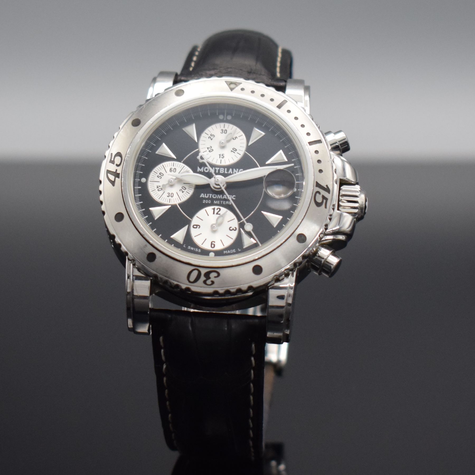 Detail b: MONTBLANC Herrenarmbanduhr mit Chronograph Referenz 7034, Schweiz um 2010, Automatik, verschr. Edelstahlgeh., Lederband m. orig. Faltschl., eins. ...