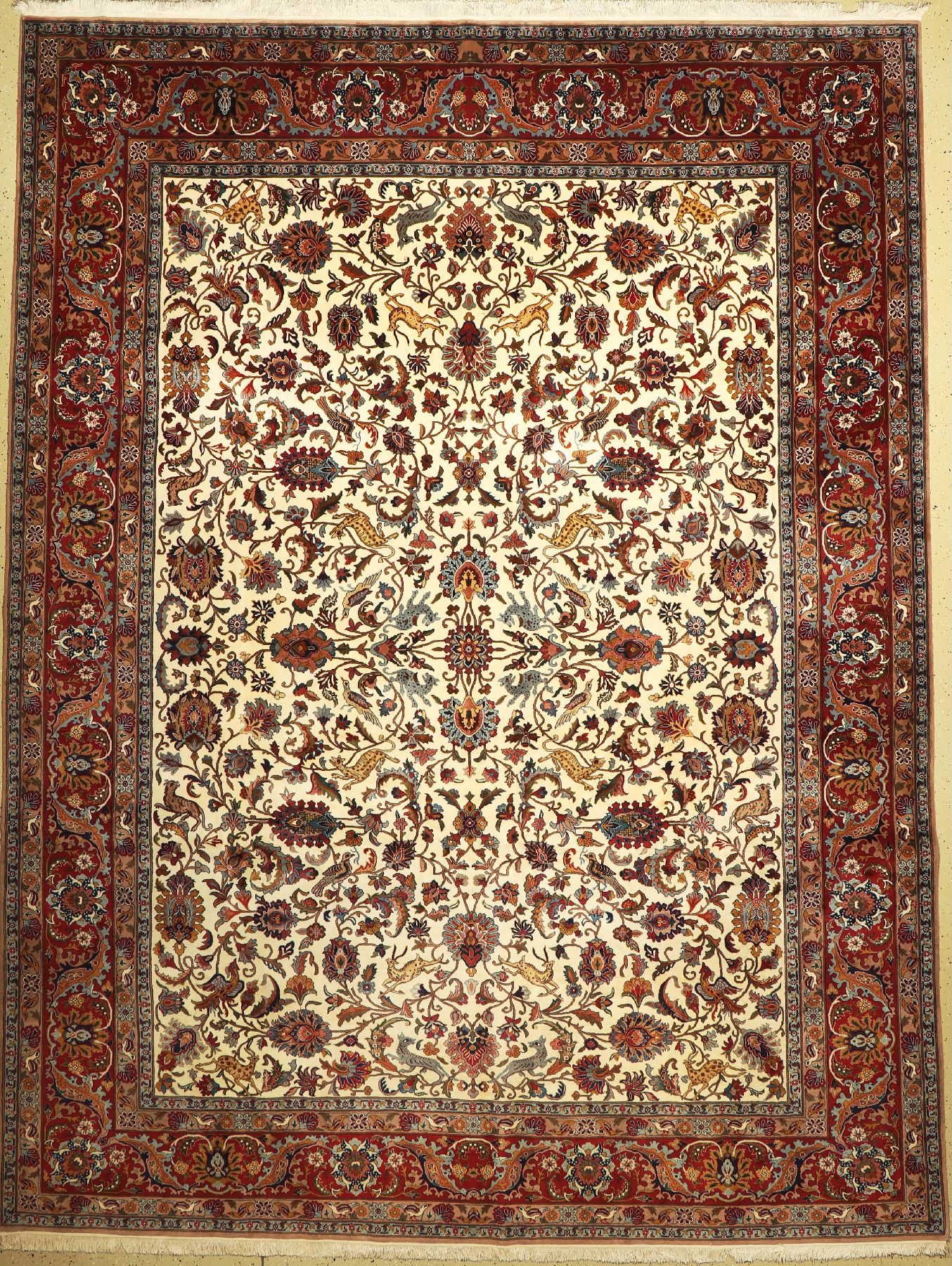 Täbriz fein, Persien, ca. 50 Jahre, Korkwolle, ca. 370 x 280 cm, EHZ: 2, (Fleckig)