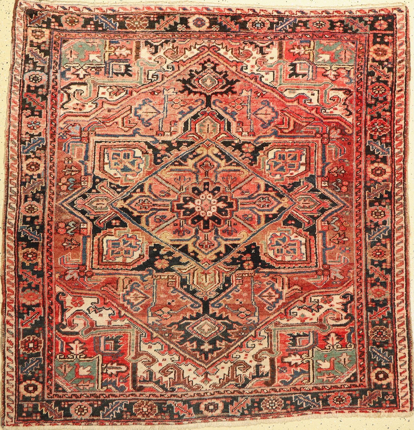 Heriz alt, Persien, um 1940, Wolle auf Baumwolle, ca. 165 x 160 cm, EHZ: 3
