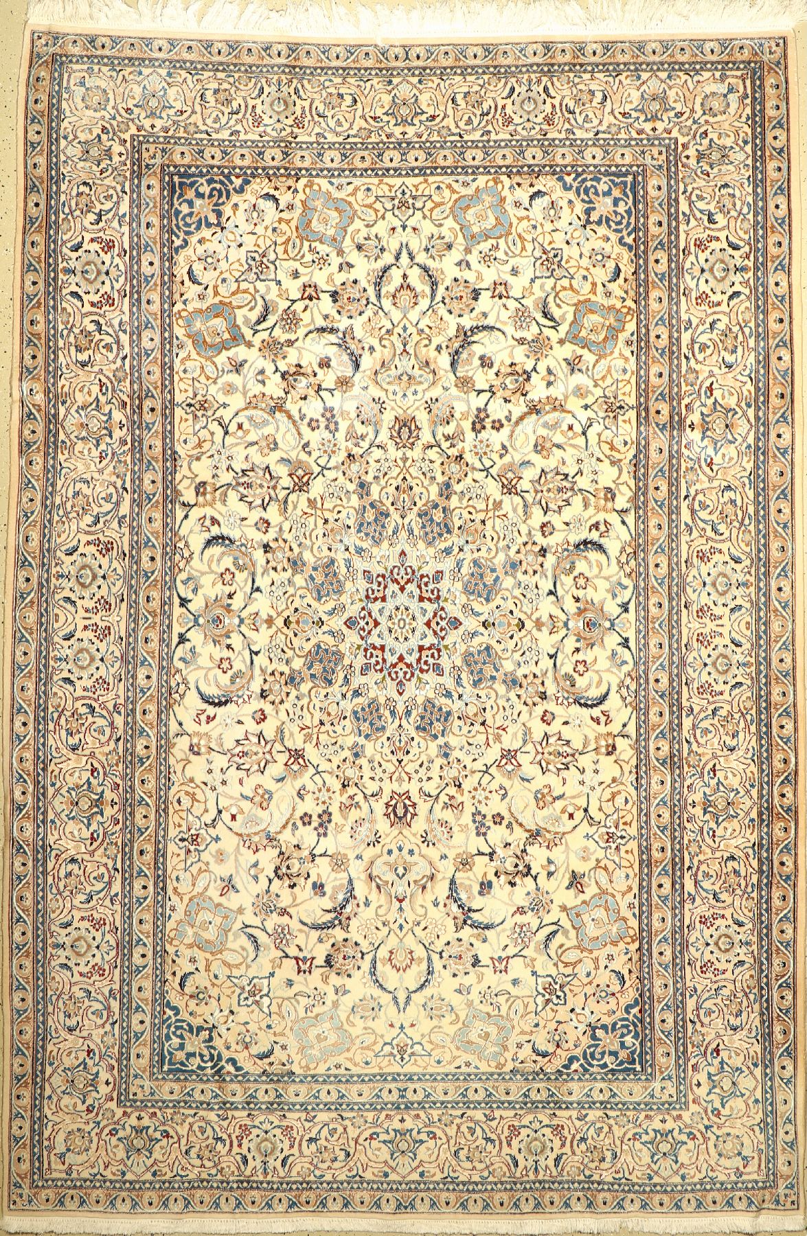 Nain fein(9 La), Persien, ca. 50 Jahre, Korkwolle mit Seide, ca. 324 x 219 cm, EHZ: 2(Mottefraß)