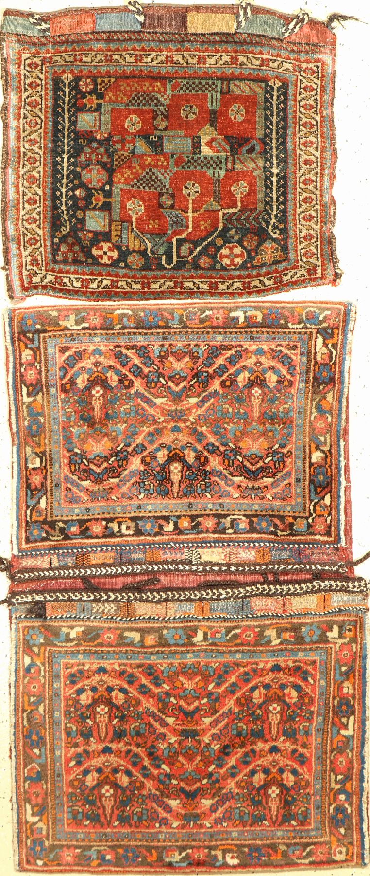Konvolut aus 2 Taschen, Persien, um 1920/1930 , Wolle auf Baumwolle, ca. 125 x 75 cm & ca. 75 x 65 cm, EHZ: 2-3