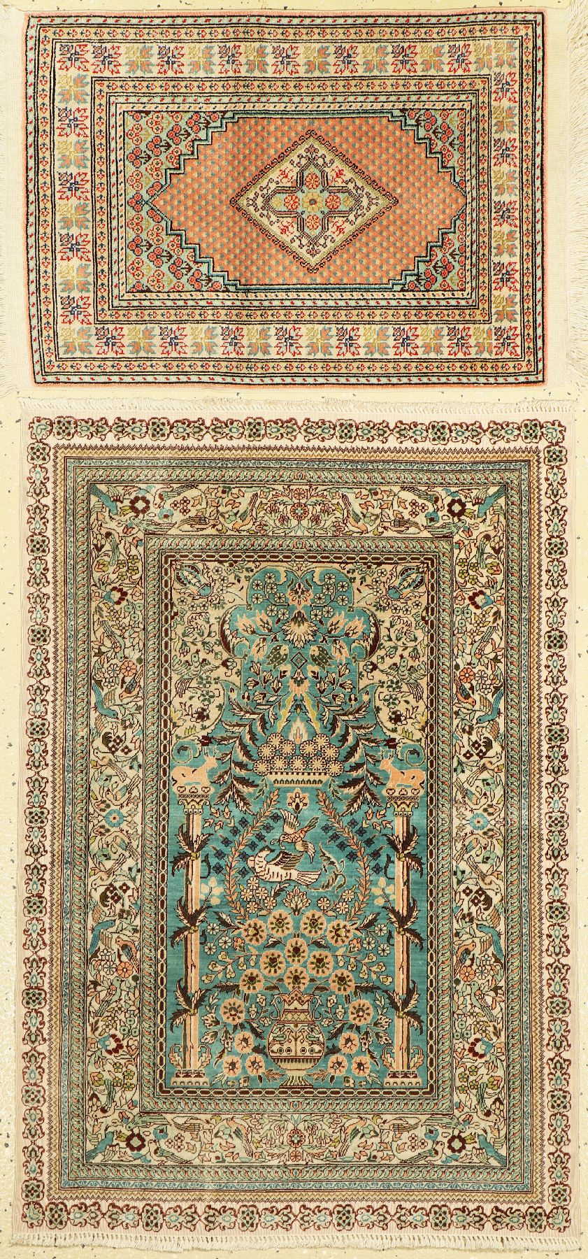 2 Lots, Hereke Seide, China, ca 50 Jahre, reine Naturseide, ca, 92 x 63 cm, EHZ: 2. Kayseri Seide, Türkei, ca. 50 Jahre, reine Naturseide, ca. 62 x ...